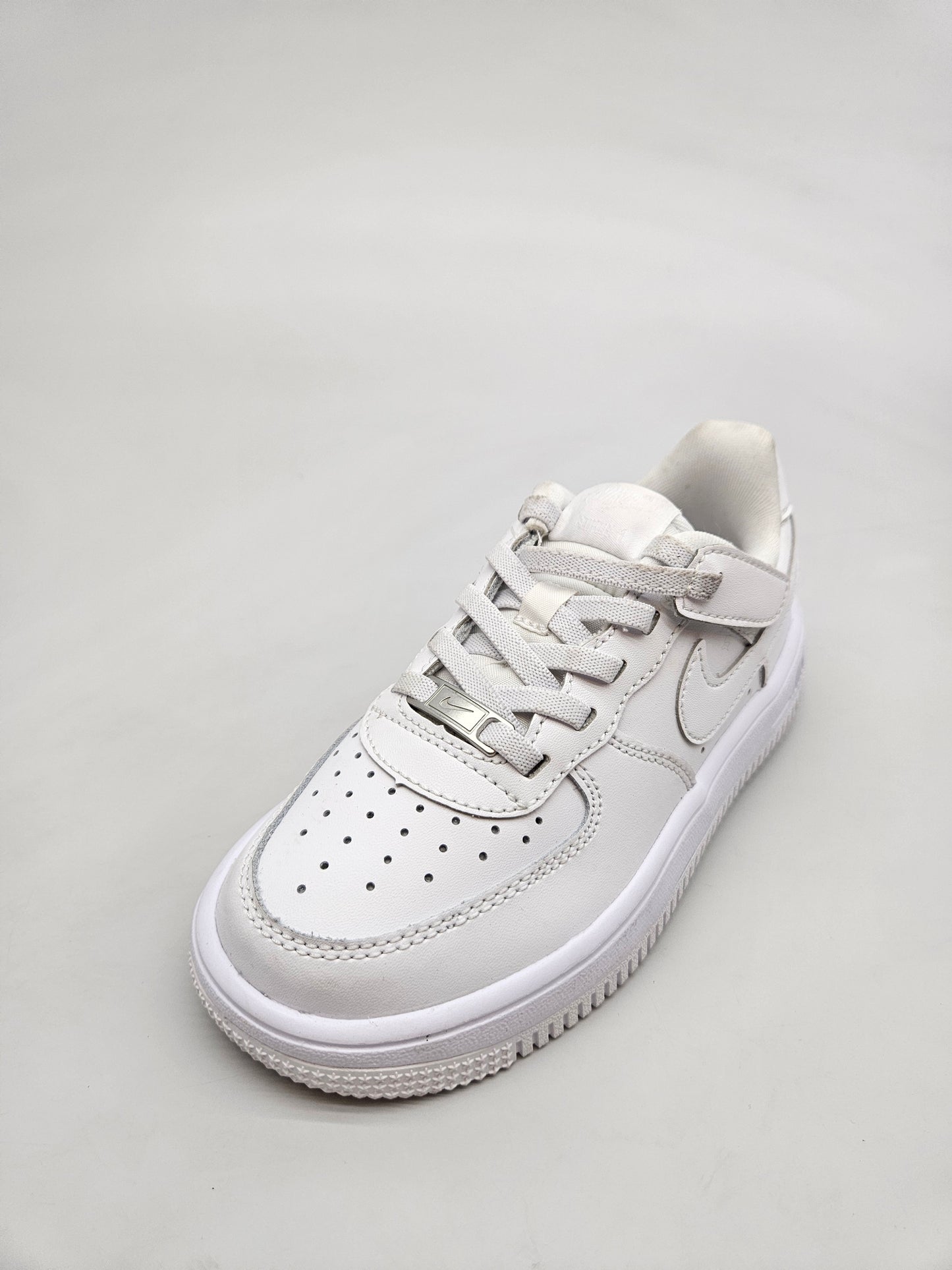 NIKE NOVI ORIGINAL PATIKI BR 28.5