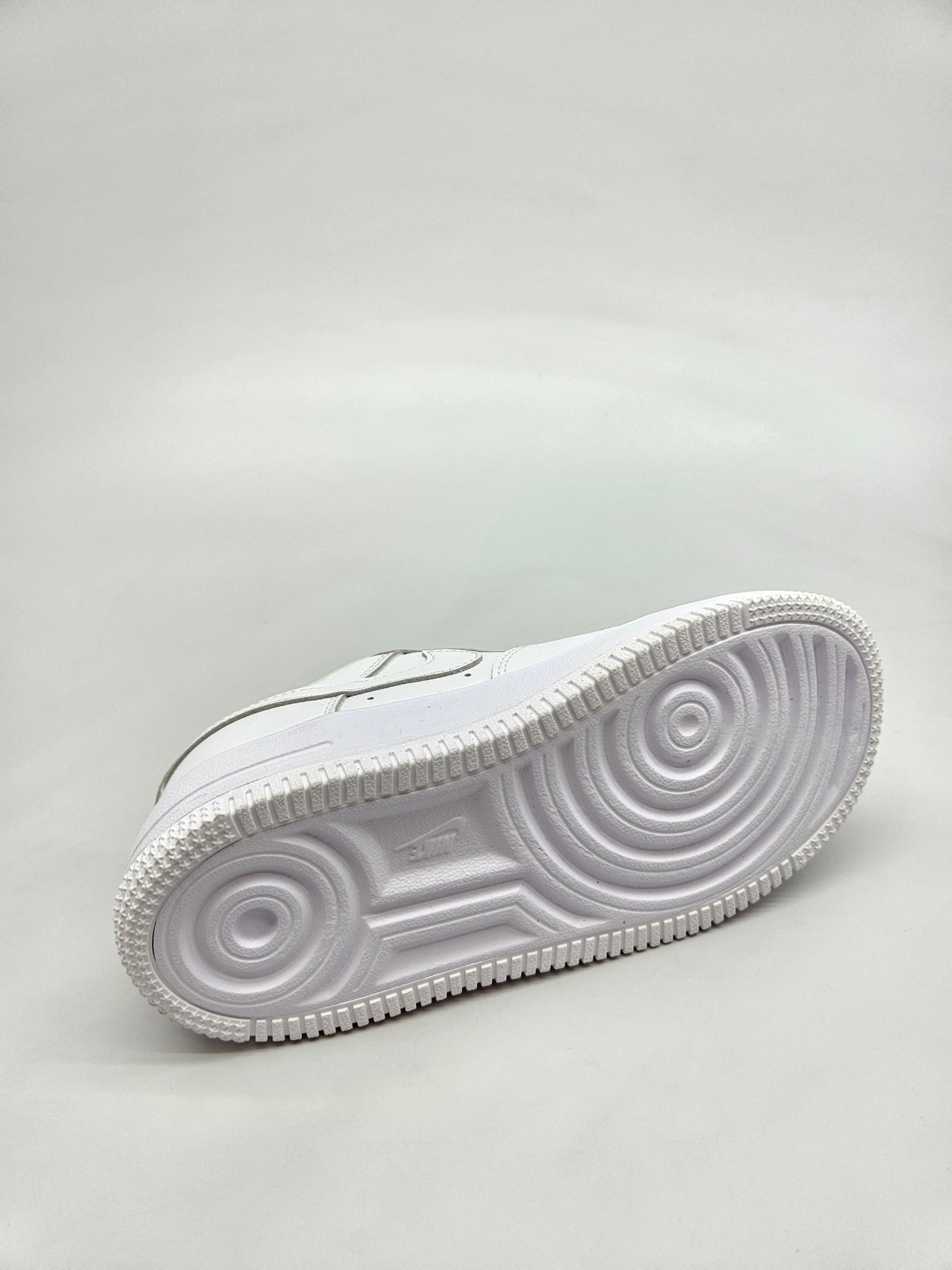 NIKE NOVI ORIGINAL PATIKI BR 28.5