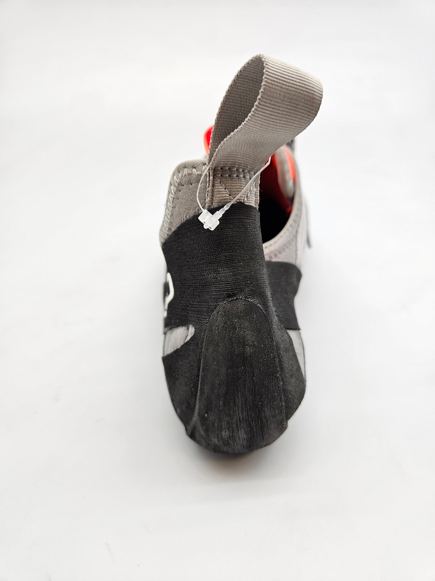 ADIDAS NOVI ORIGINAL PATIKI BR 43