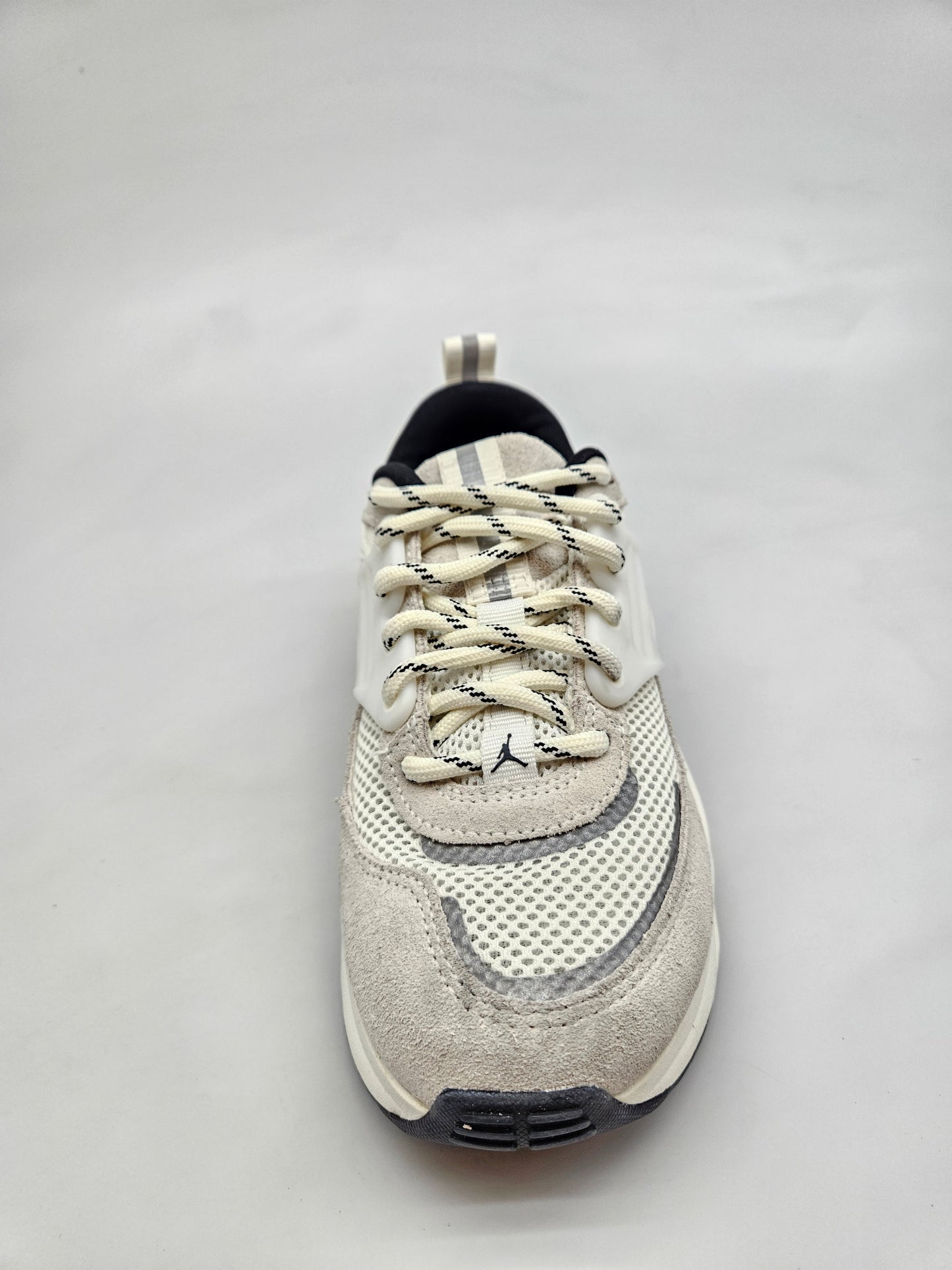 NIKE JORDAN NOVI ORIGINAL PATIKI BR 37.5cm
