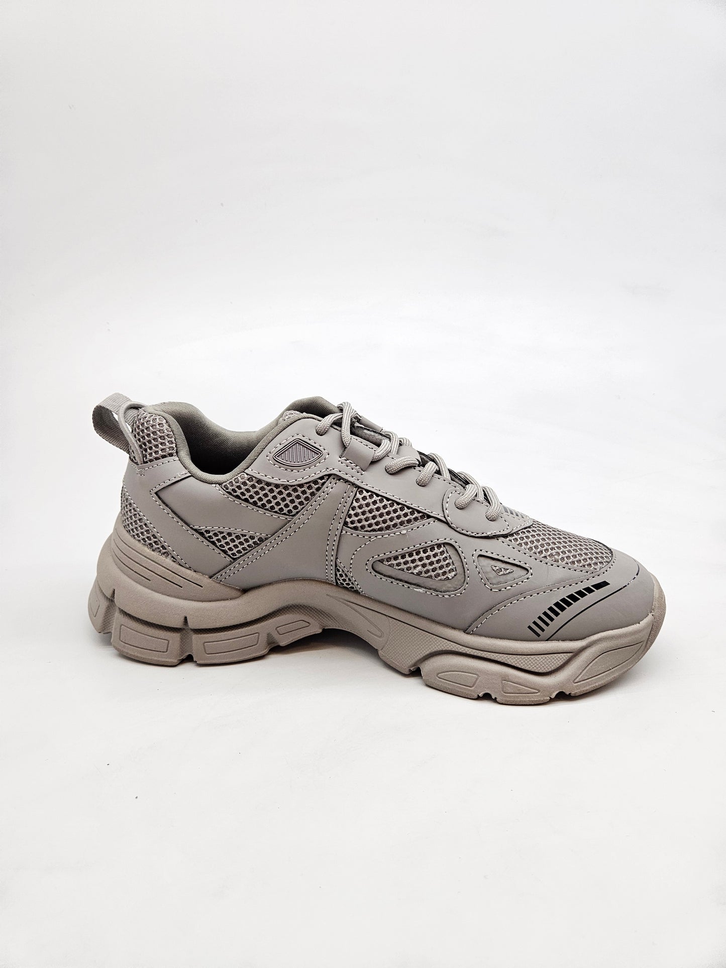 STEVE MADDEN NOVI ORIGINAL PATIKI BR 41