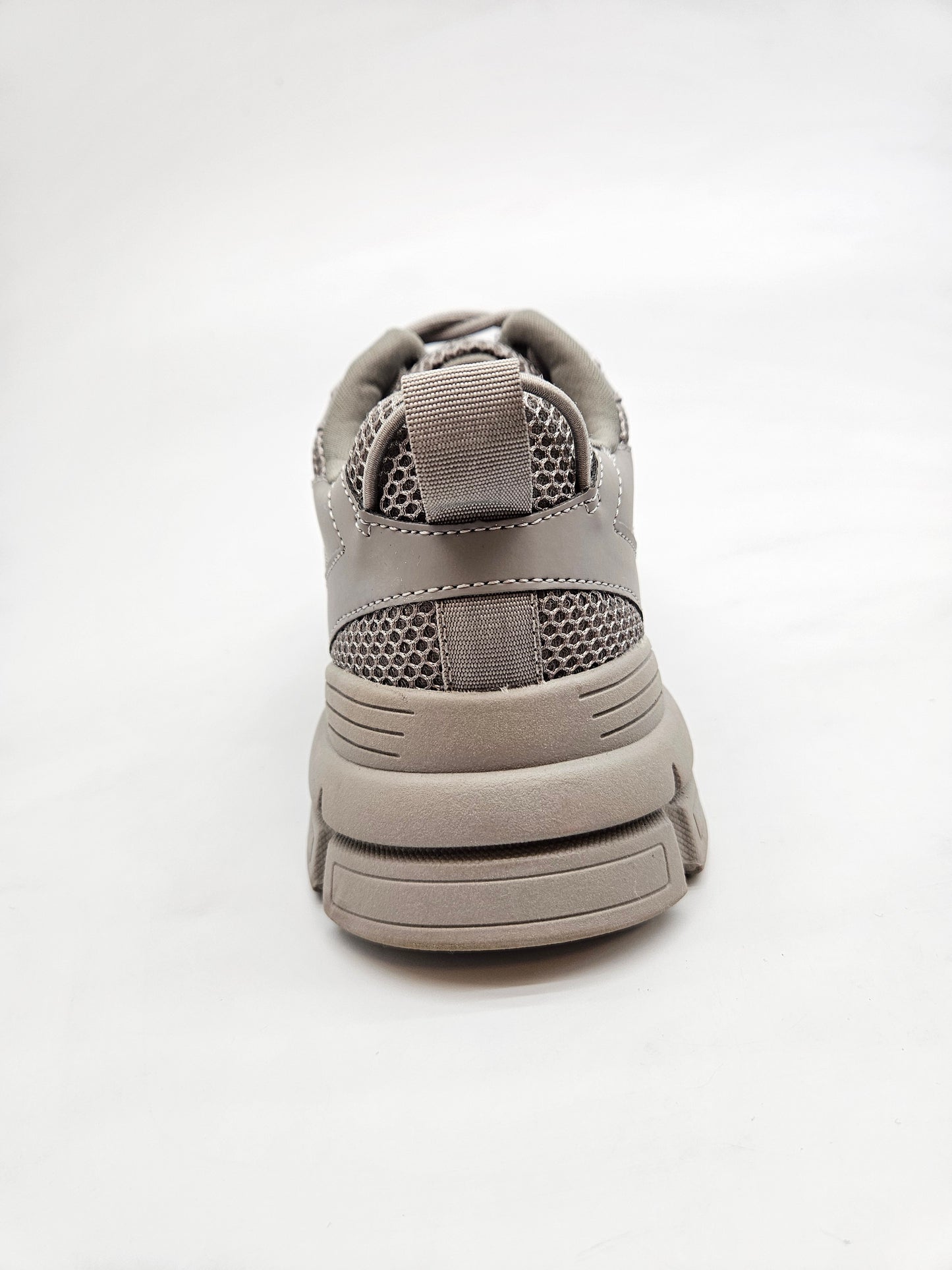 STEVE MADDEN NOVI ORIGINAL PATIKI BR 41