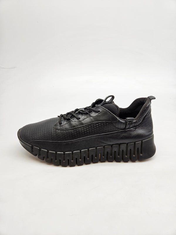 ECCO ORIGINAL KOZNI PATIKI BR 39