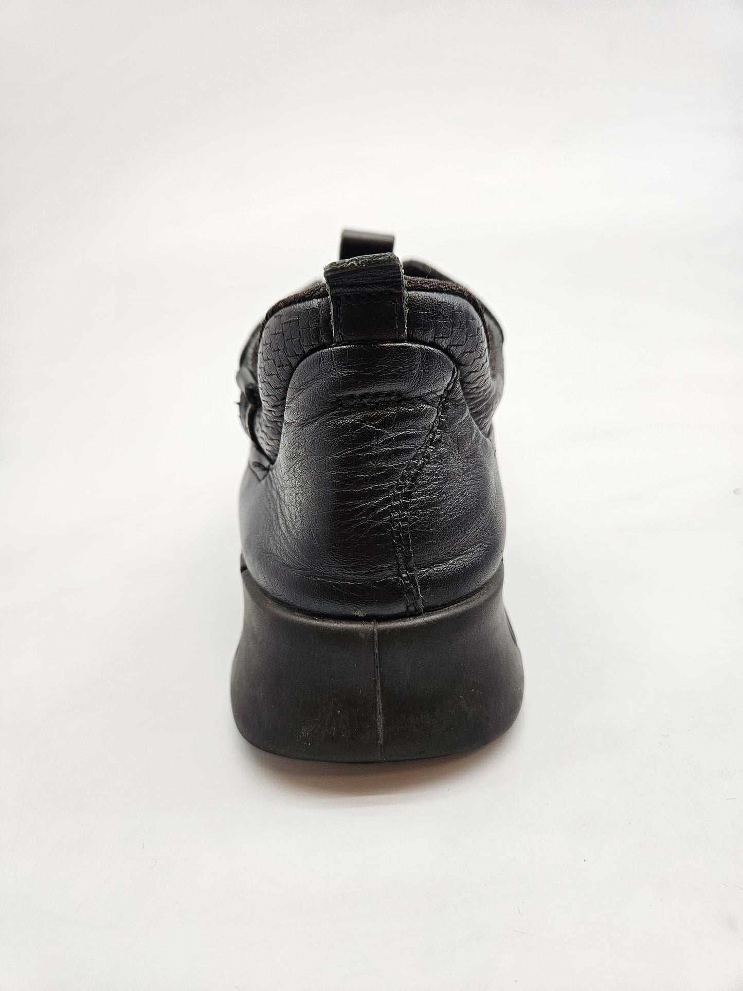 ECCO ORIGINAL KOZNI PATIKI BR 39