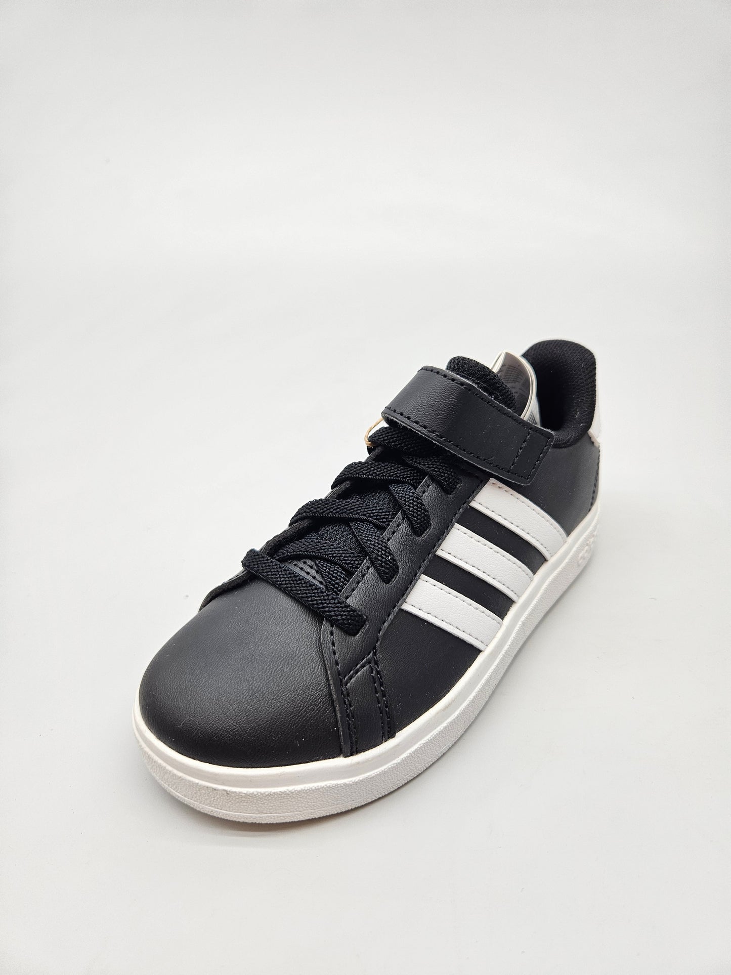 ADIDAS NOVI ORIGINAL PATIKI BR 30