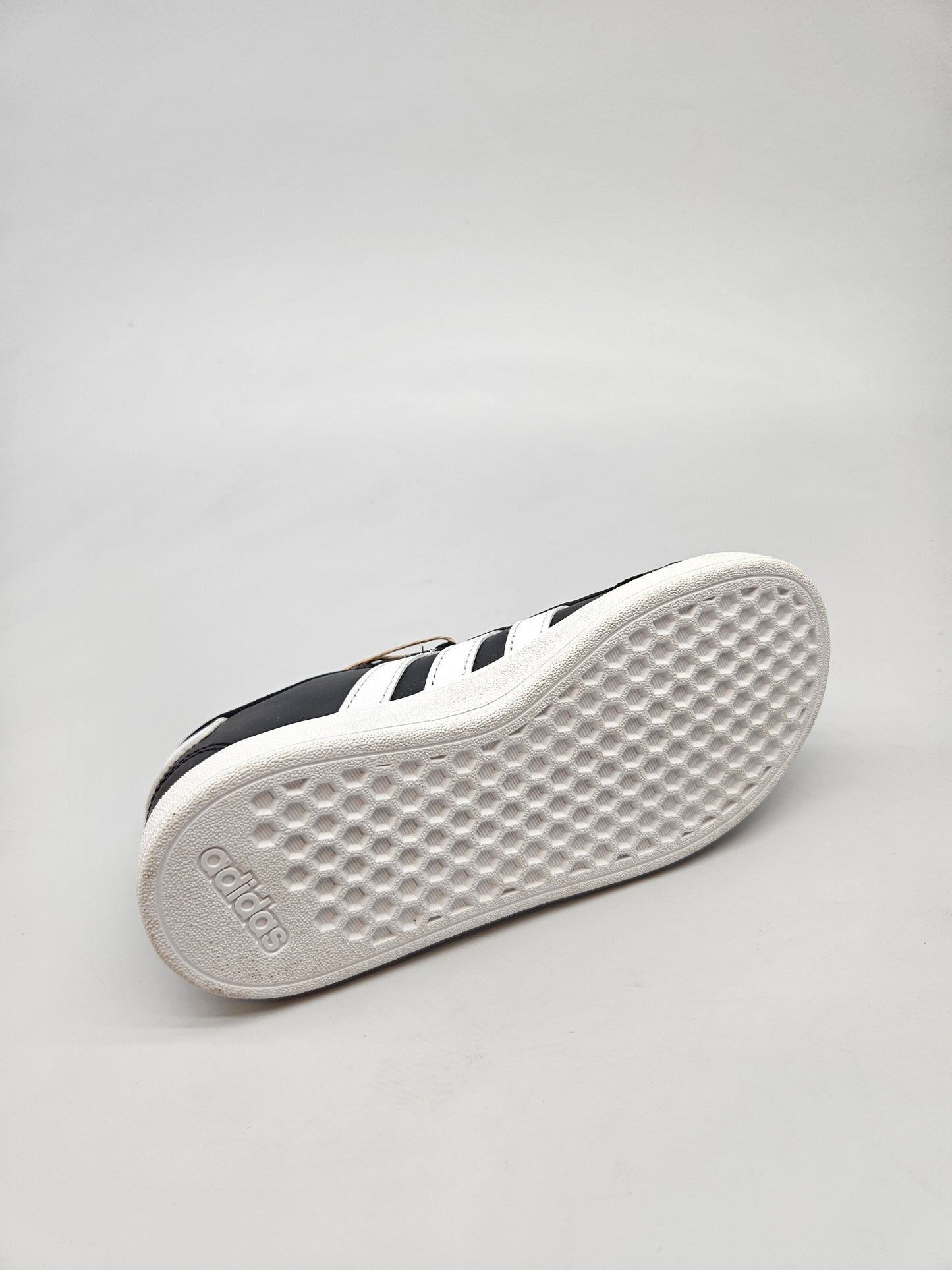 ADIDAS NOVI ORIGINAL PATIKI BR 30