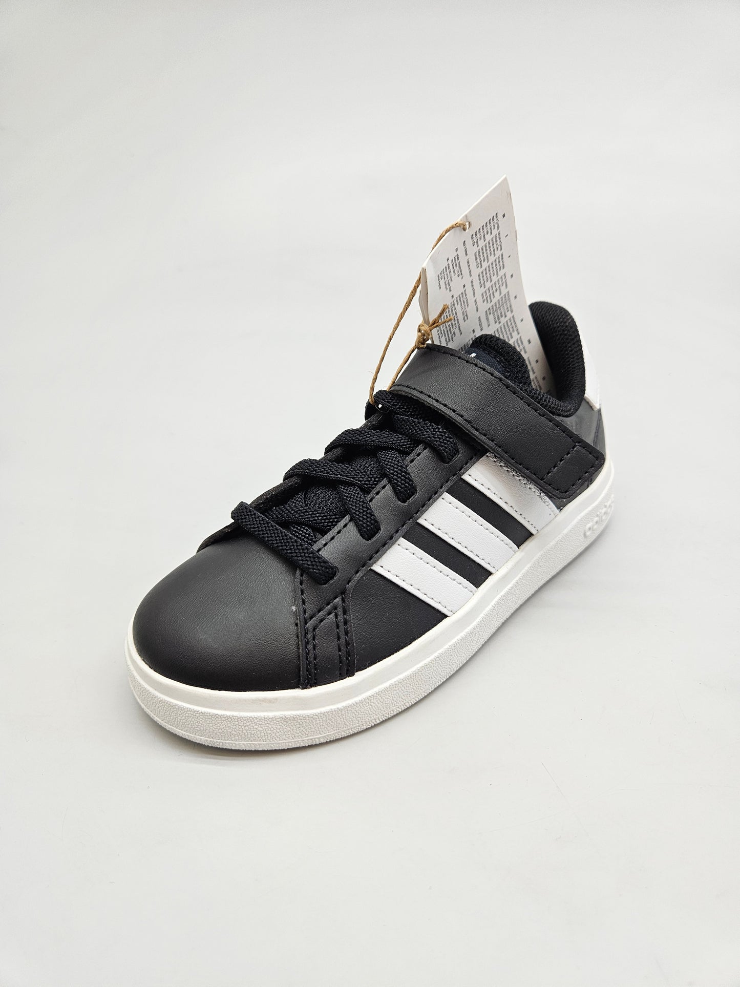 ADIDAS NOVI ORIGINAL PATIKI BR 28