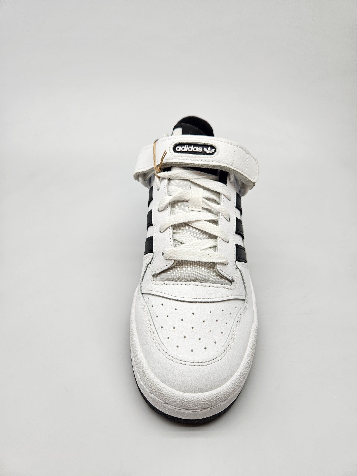 ADIDAS NOVI ORIGINAL PATIKI BR 41
