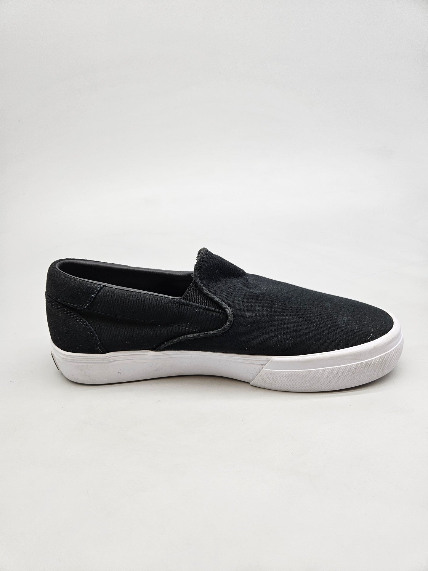 LACOSTE ORIGINAL NOVI PATIKI BR 40.5