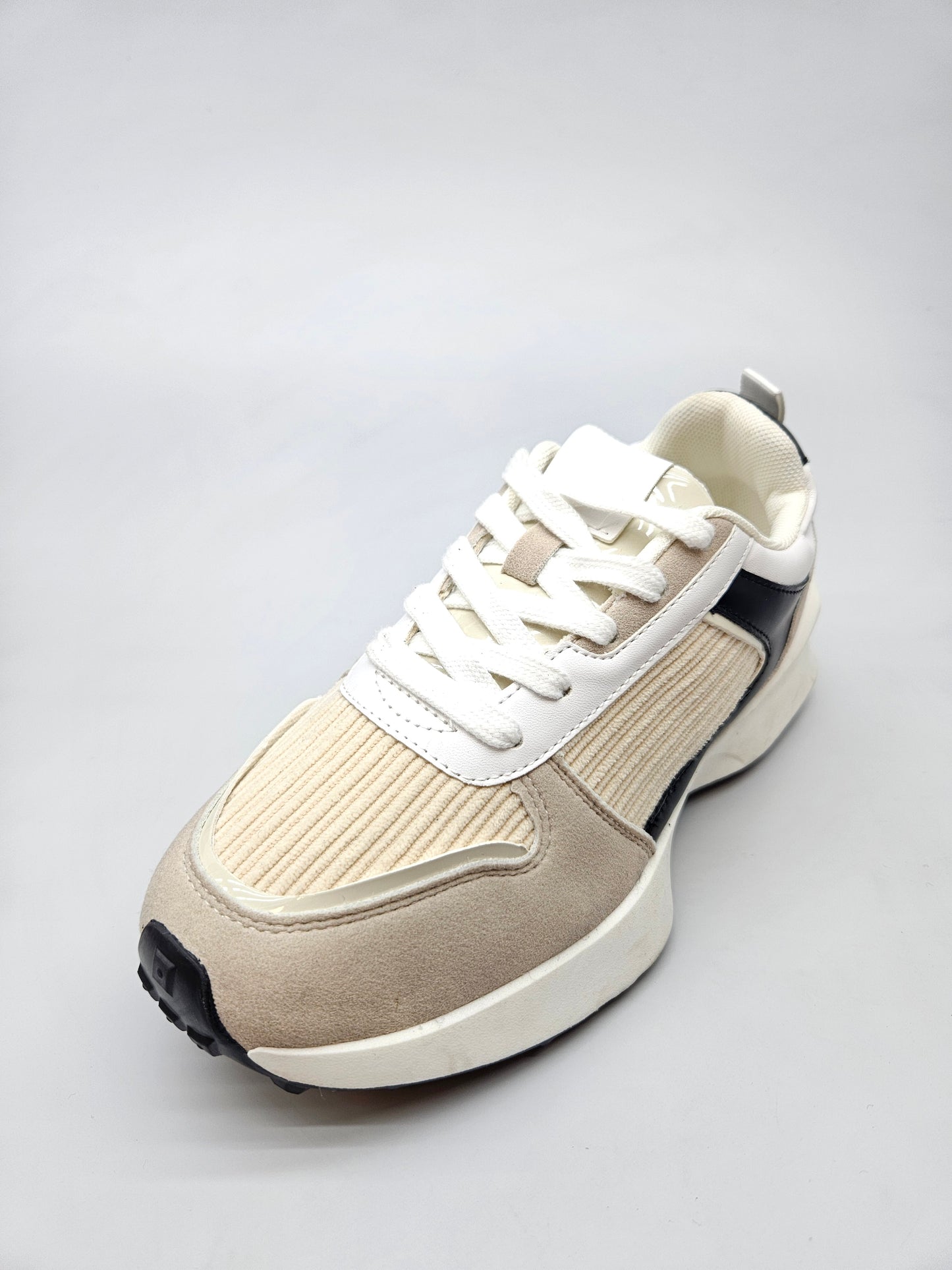 ANNA FIELD NOVI ORIGINAL PATIKI BR 36