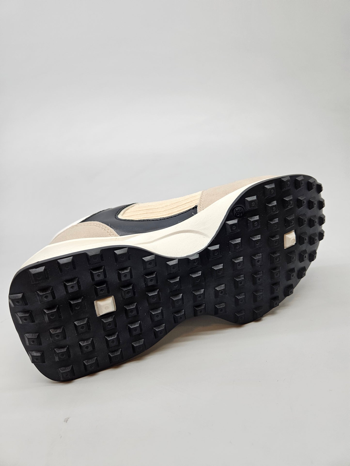 ANNA FIELD NOVI ORIGINAL PATIKI BR 36