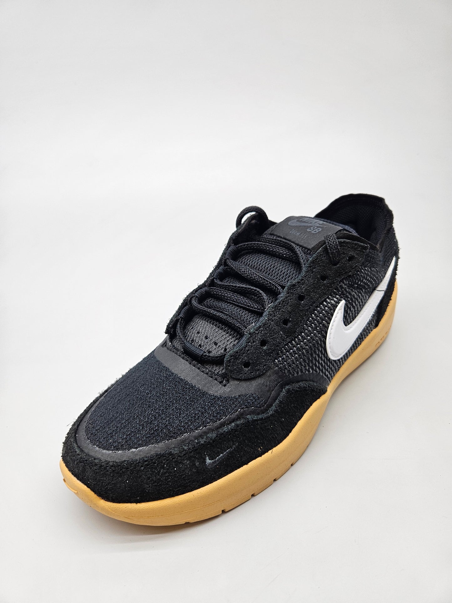 NIKE NOVI ORIGINAL PATIKI BR 39