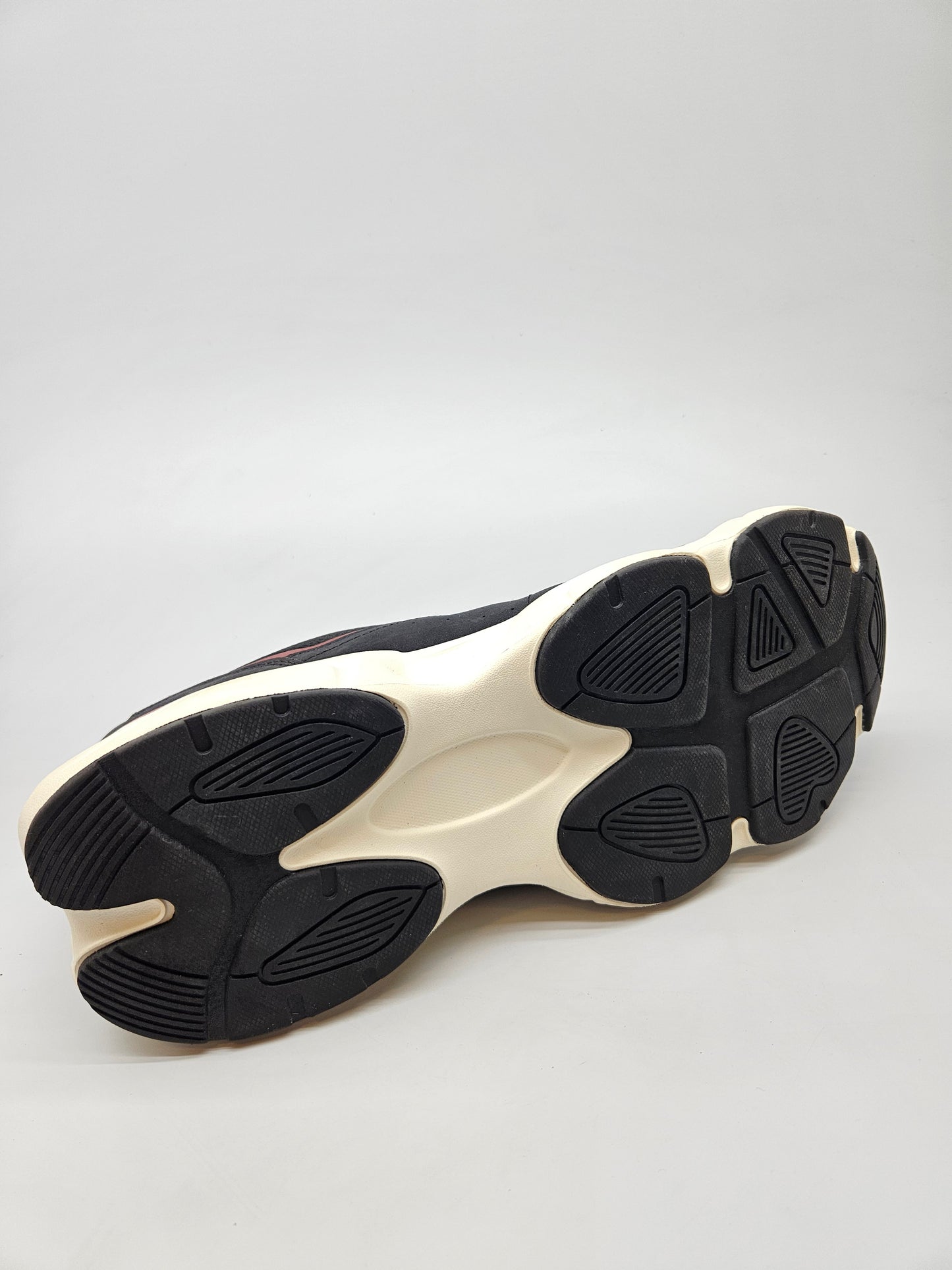 PIER ONE NOVI ORIGINAL PATIKI BR 45