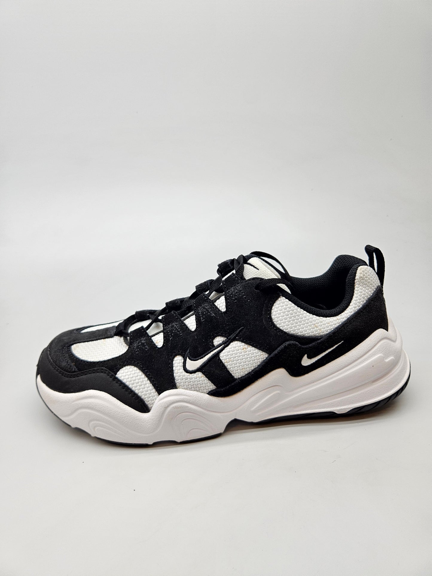 NIKE NOVI ORIGINAL PATIKI BR 42