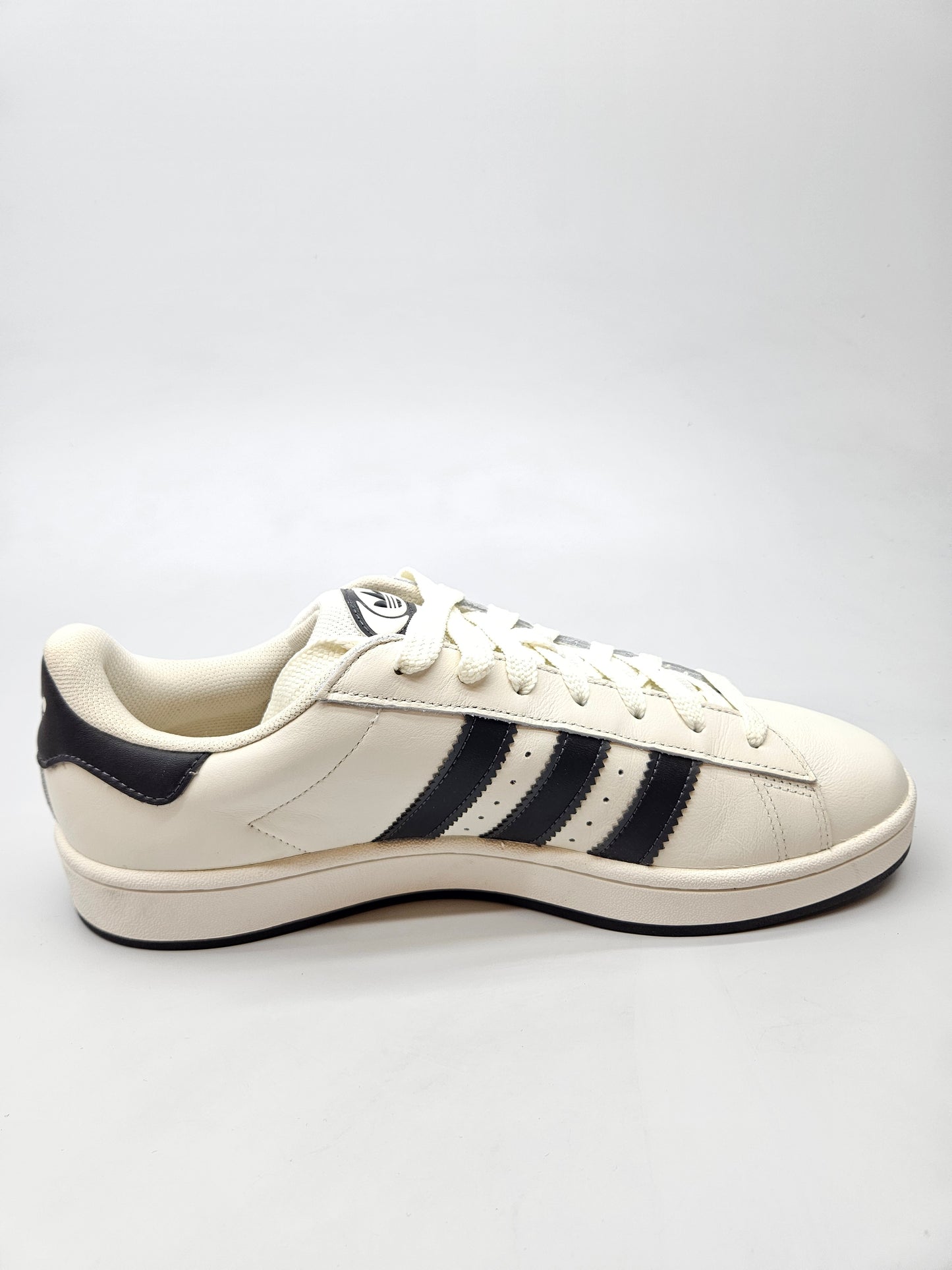 ADIDAS NOVI ORIGINAL PATIKI BR 48