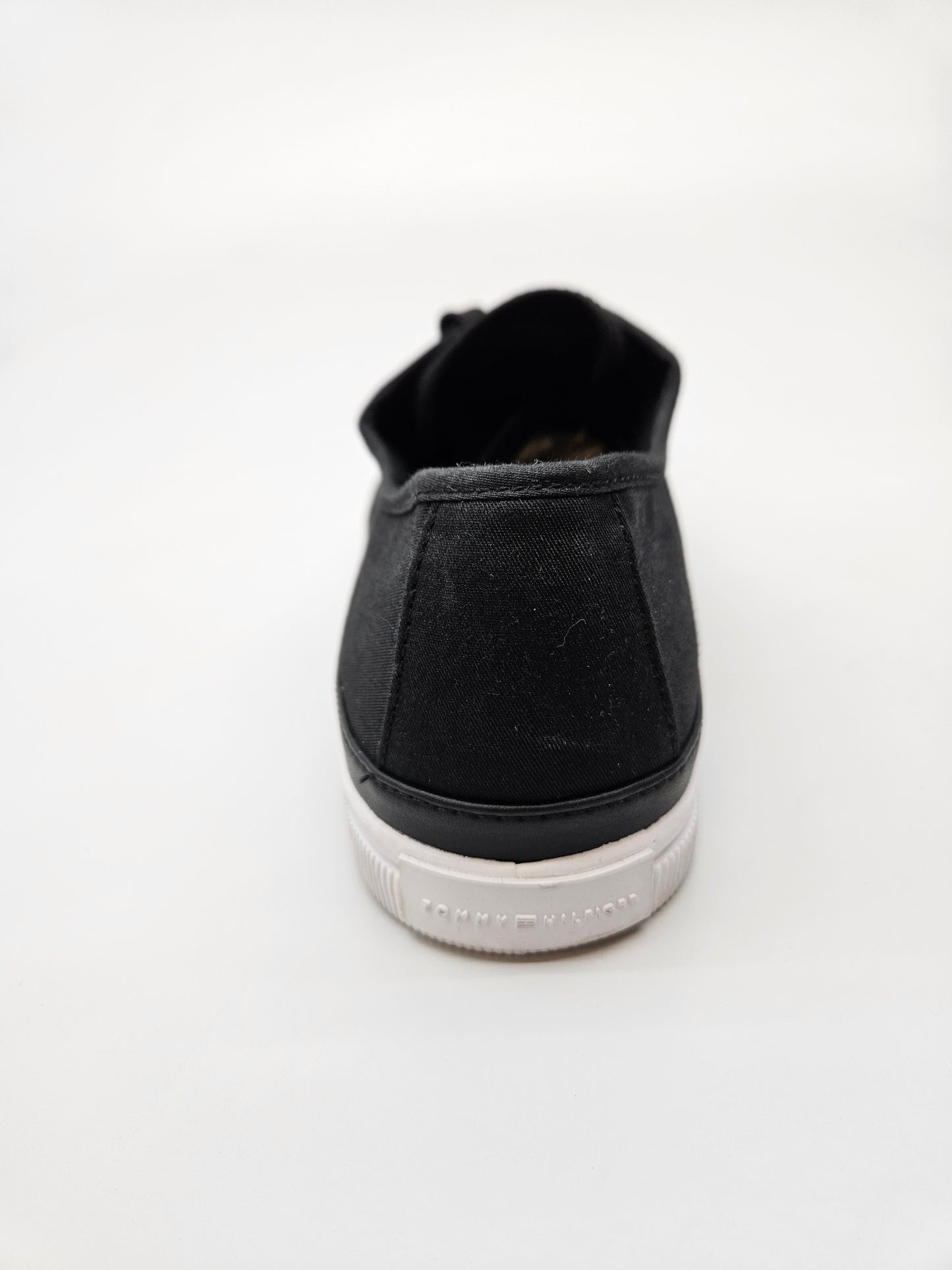 TOMMY HILFIGER ORIGINAL PATIKI BR 39