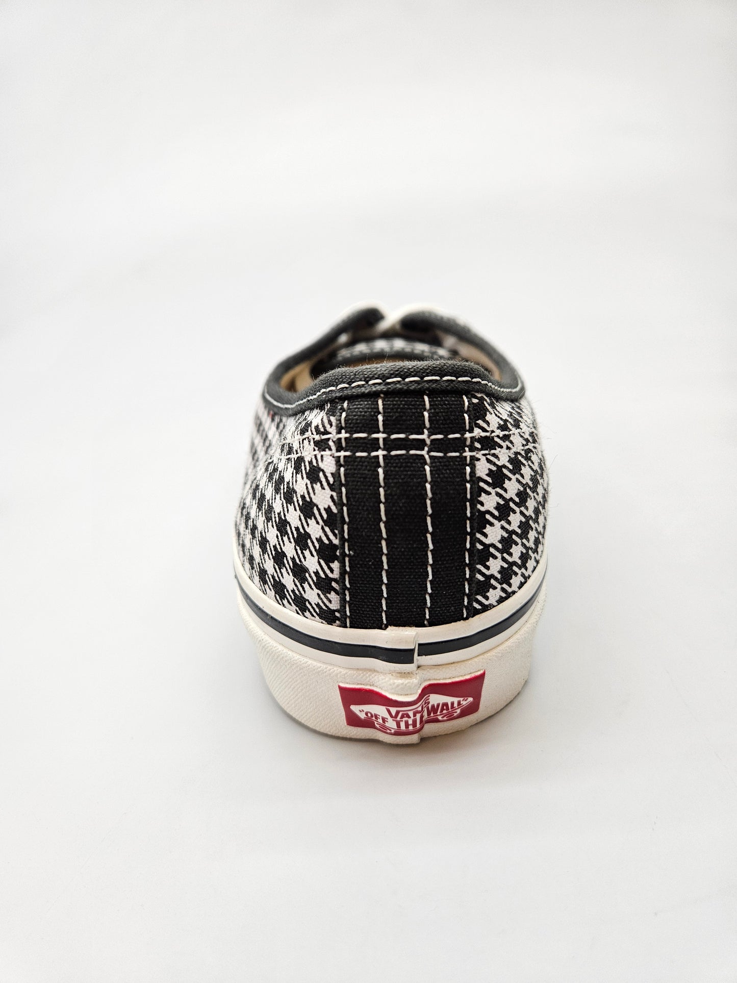 VANS NOVI ORIGINAL PATIKI BR 42.5