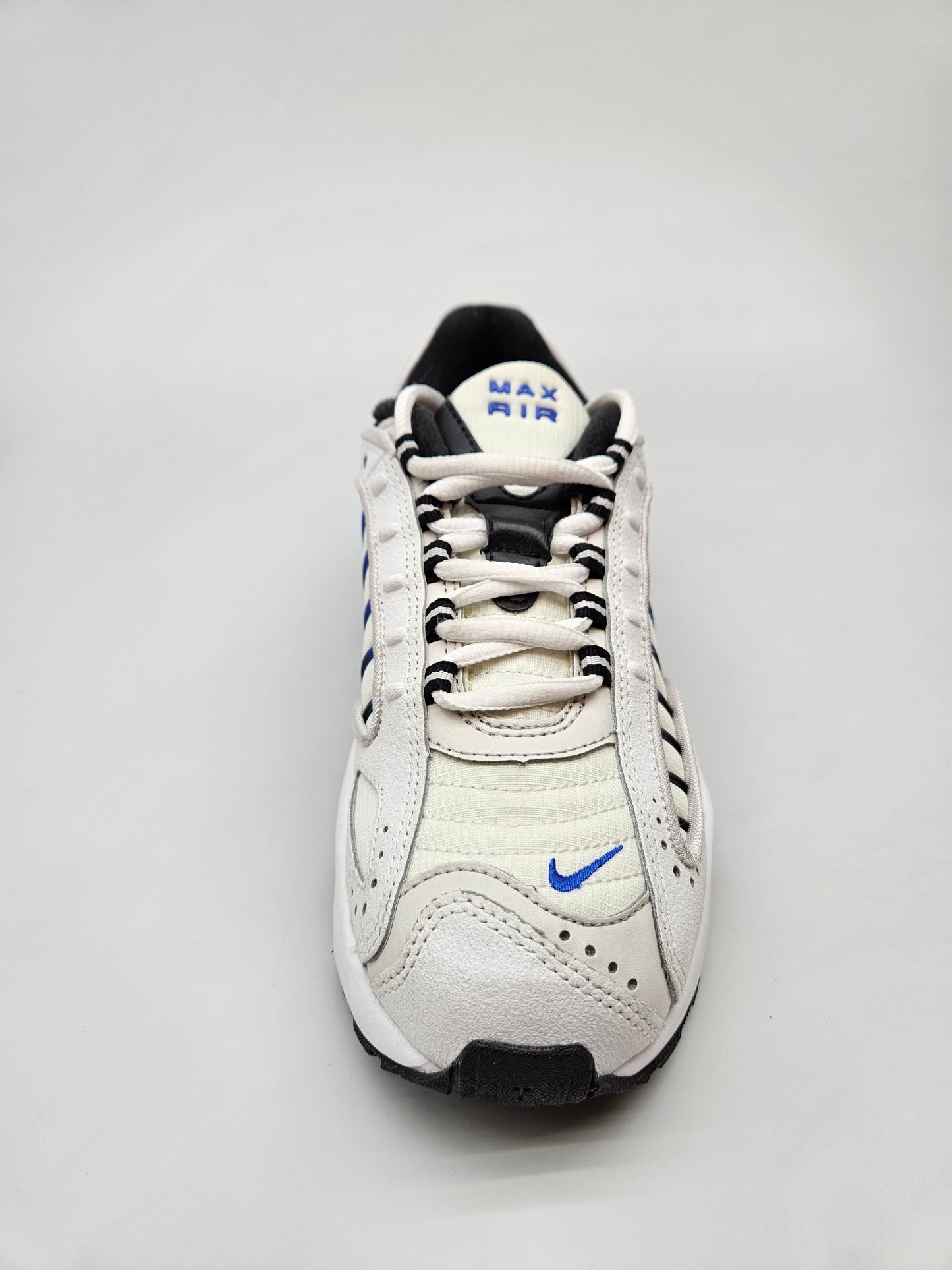 NIKE AIRMAX NOVI ORIGINAL PATIKI BR 37.5