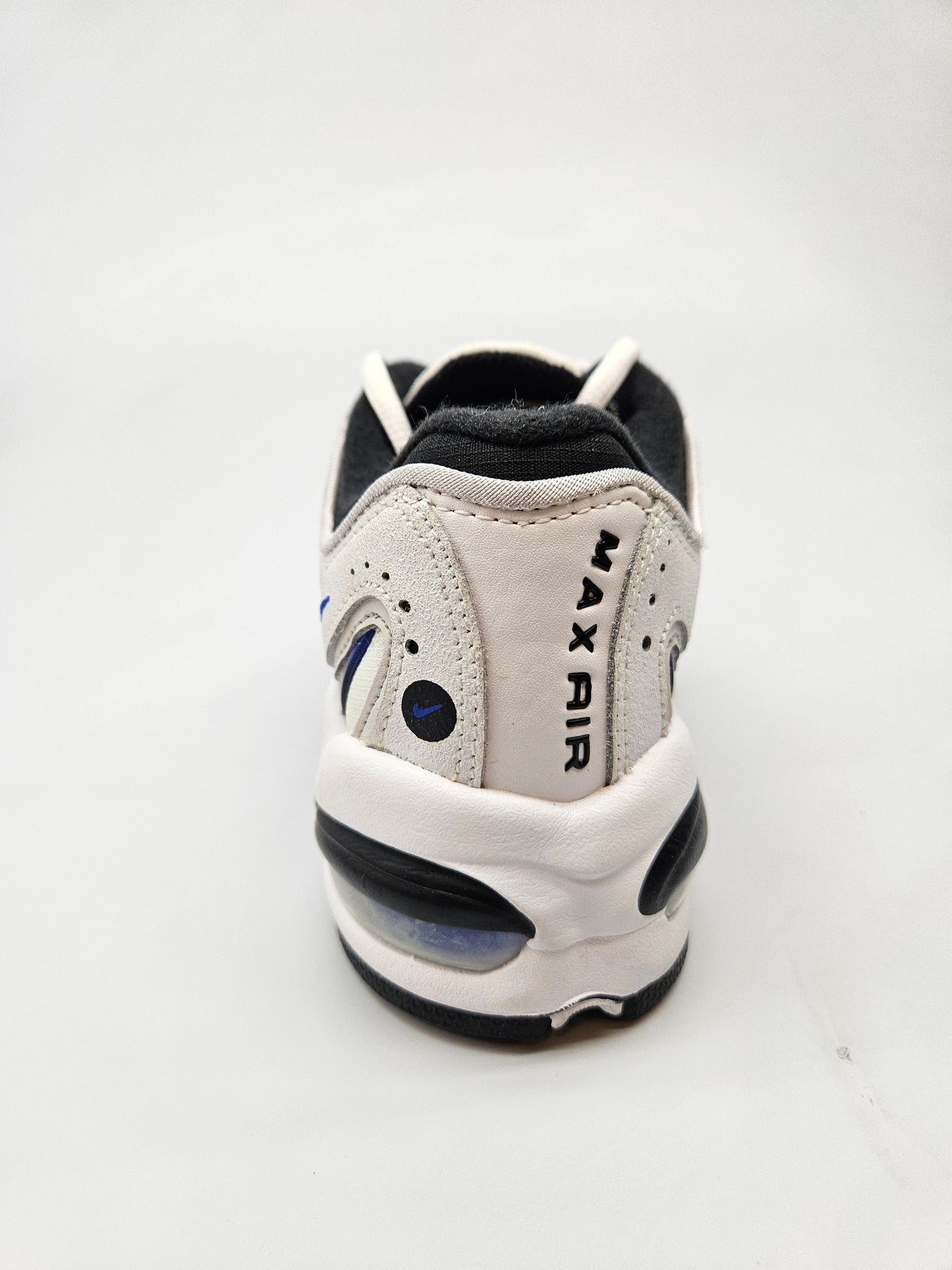 NIKE AIRMAX NOVI ORIGINAL PATIKI BR 37.5
