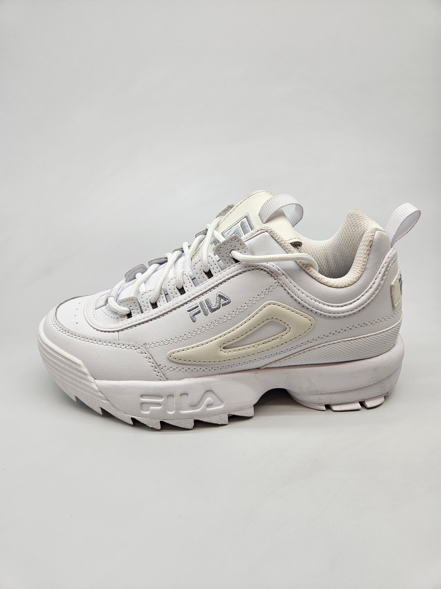 FILA NOVI ORIGINAL PATIKI BR 37.5