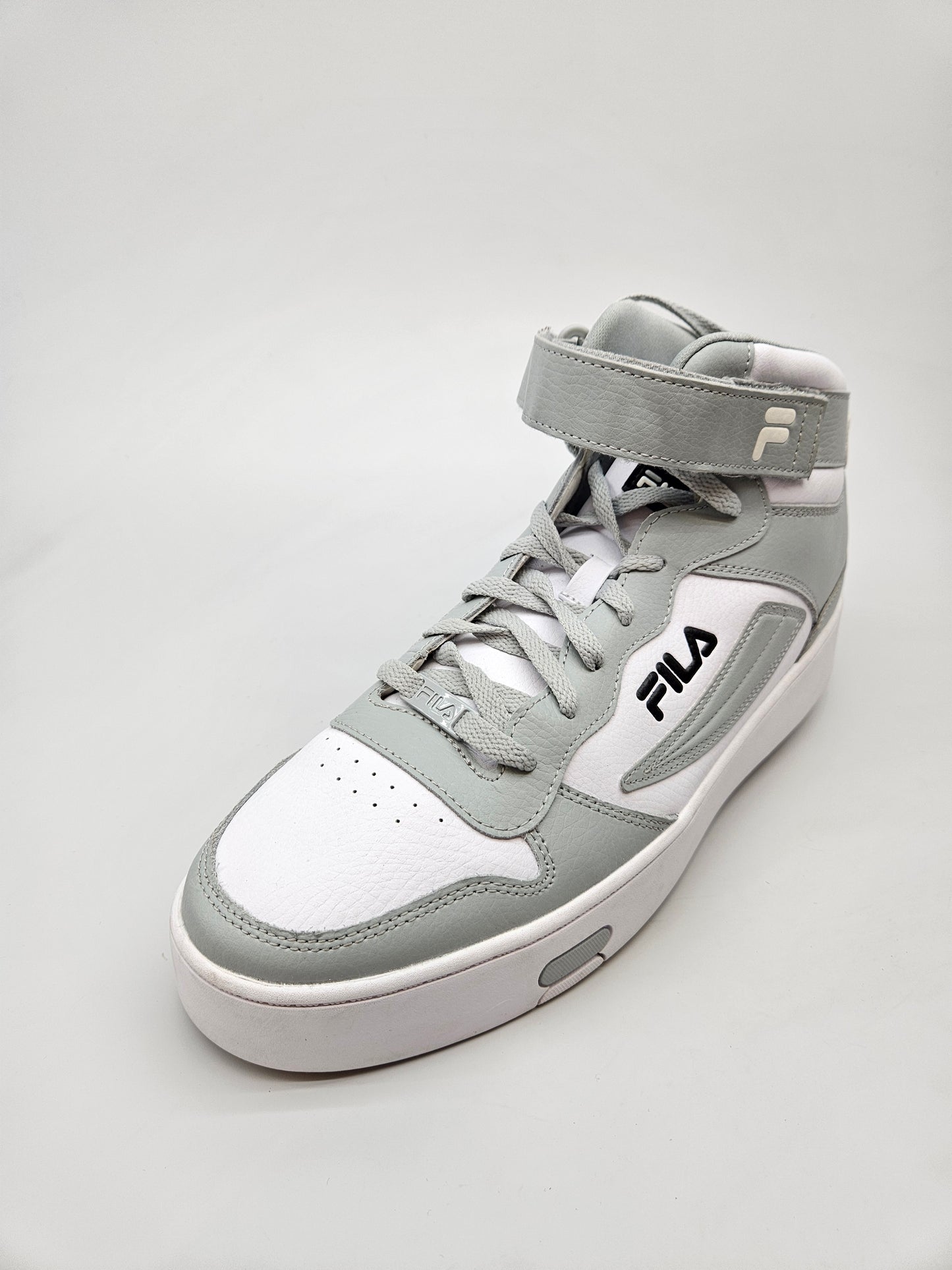 FILA NOVI ORIGINAL PATIKI BR 45