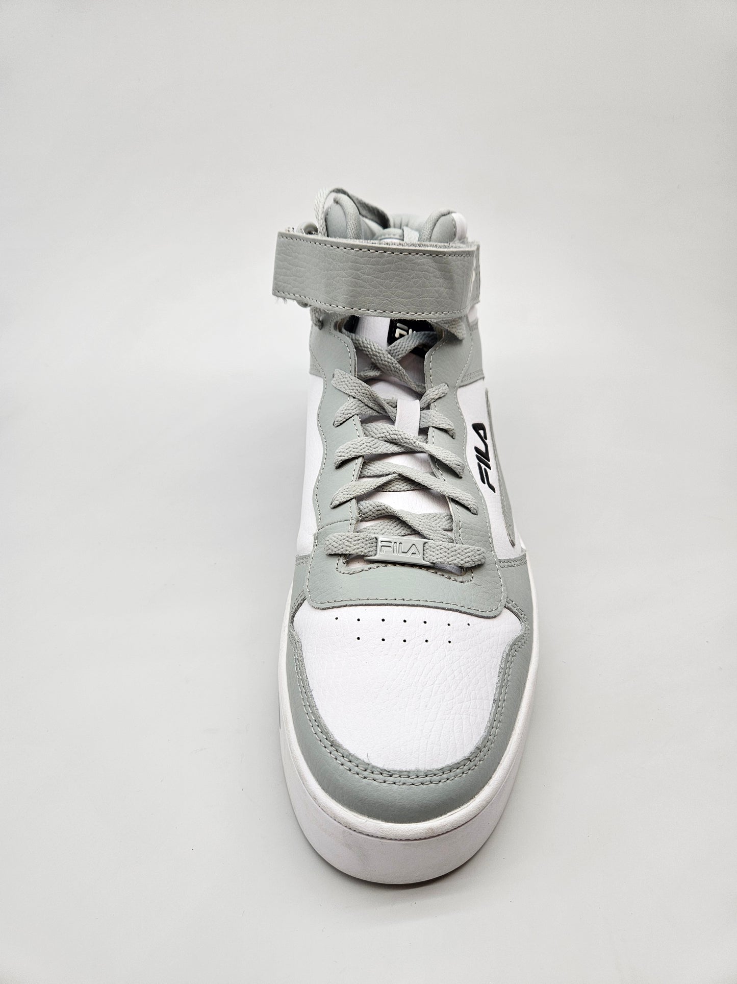 FILA NOVI ORIGINAL PATIKI BR 45