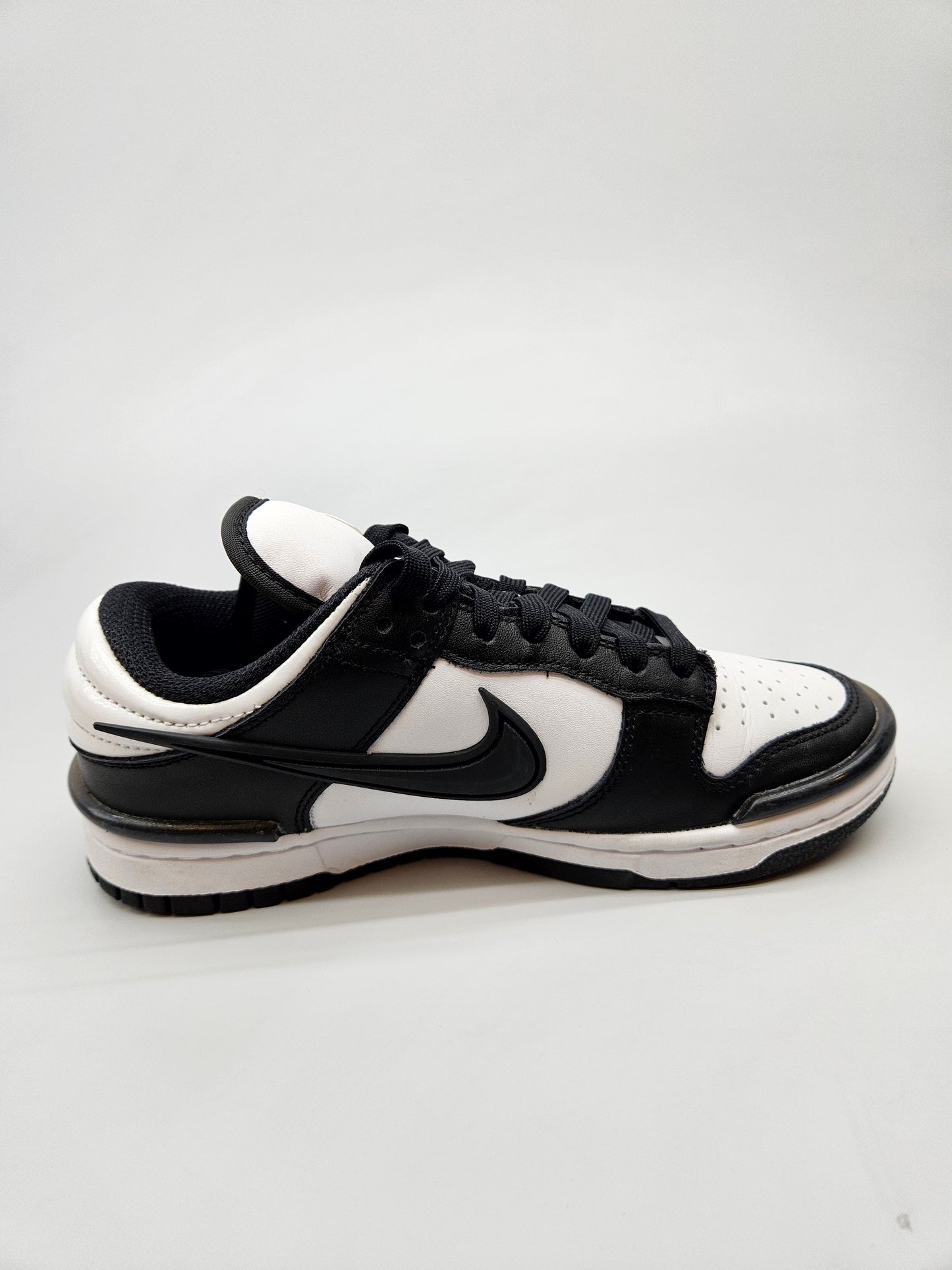 NIKE ORIGINAL PATIKI BR 37.5