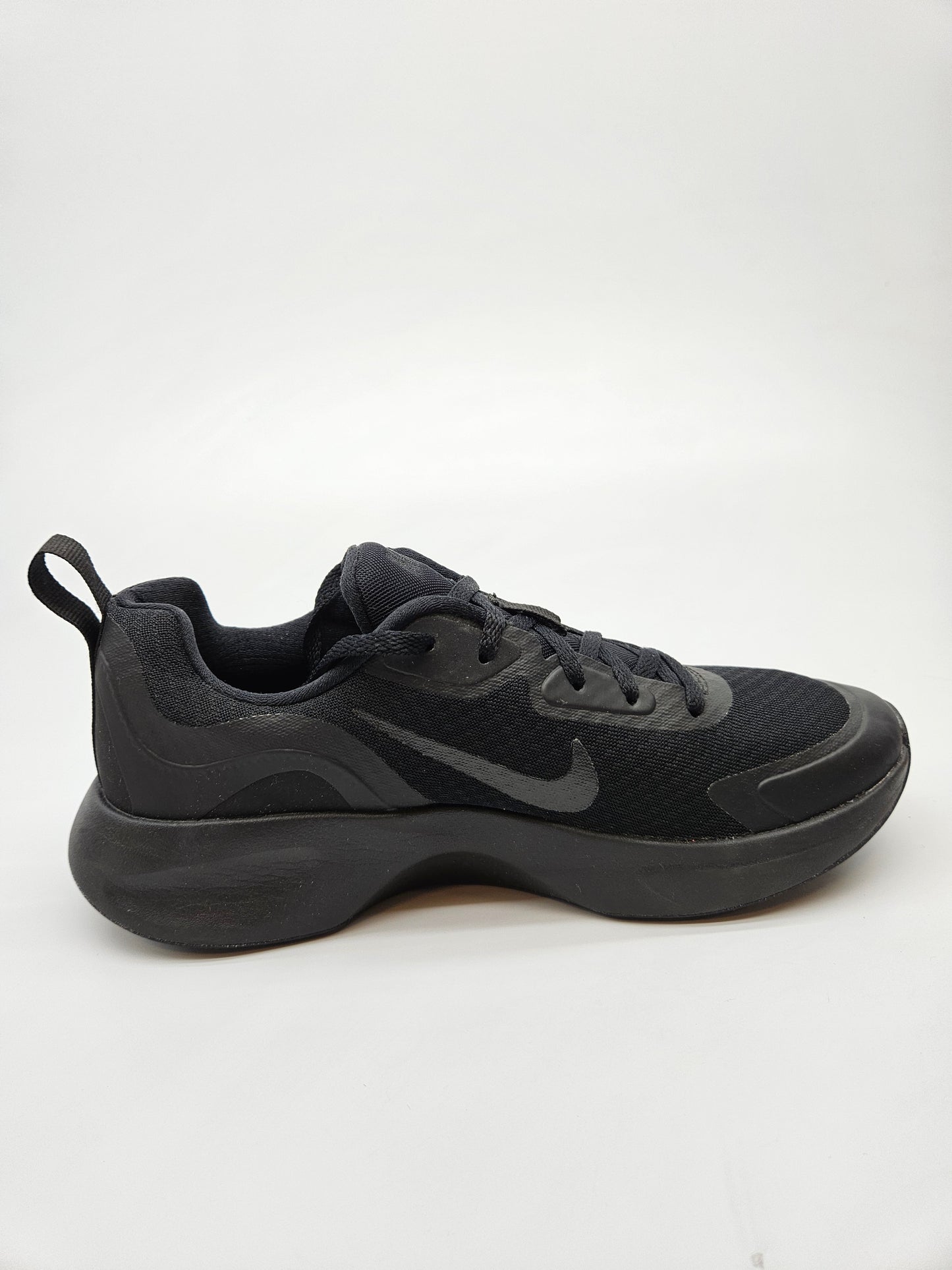 NIKE NOVI ORIGINAL PATIKI BR 38.5