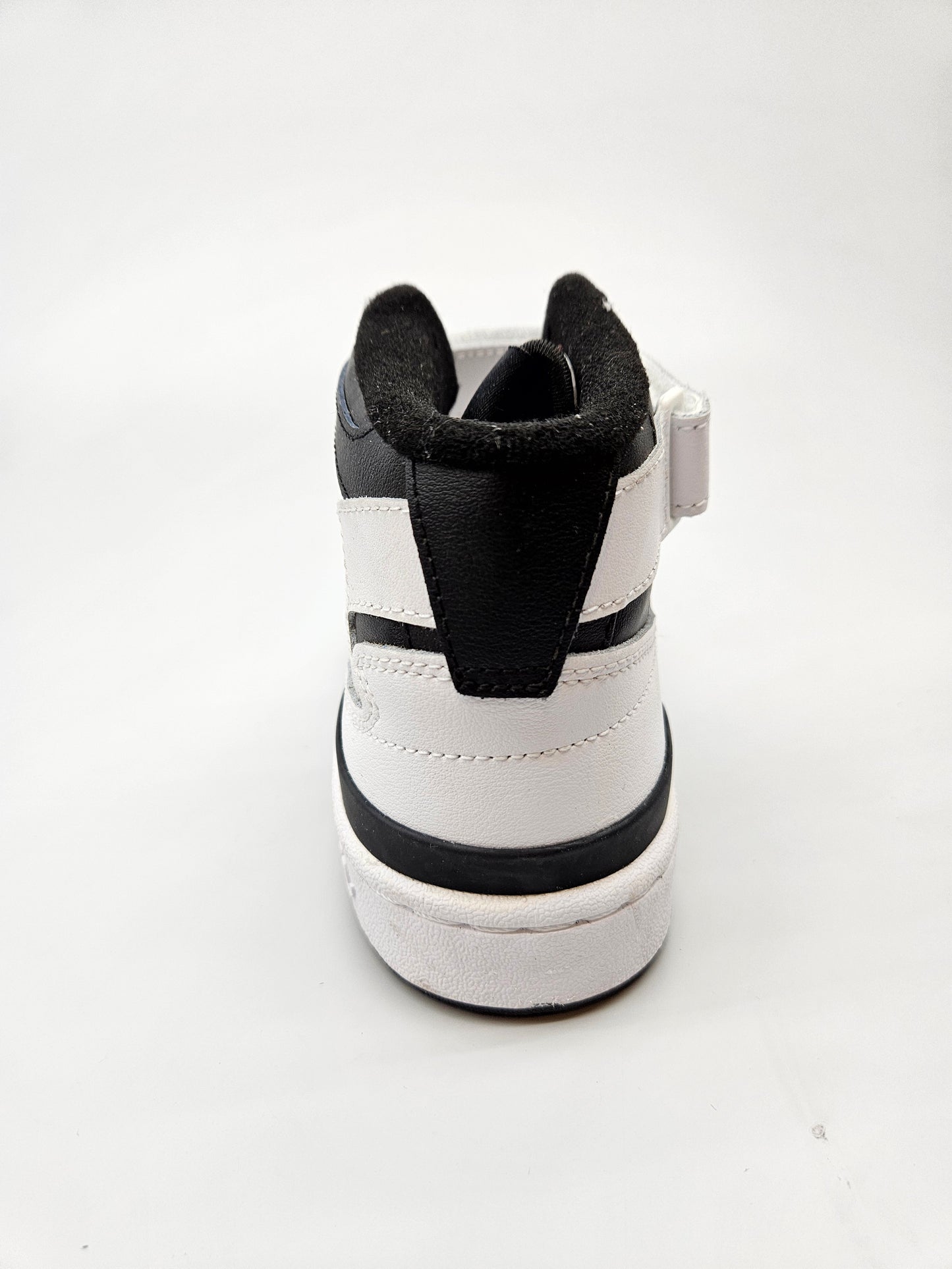 ADIDAS NOVI ORIGINAL PATIKI BR 37