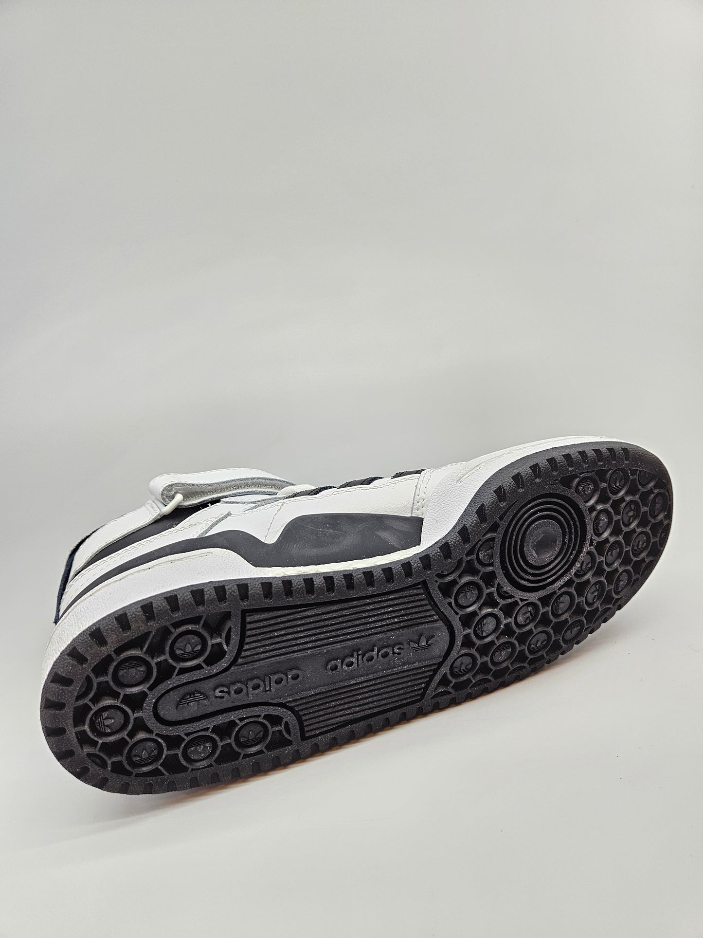 ADIDAS NOVI ORIGINAL PATIKI BR 37
