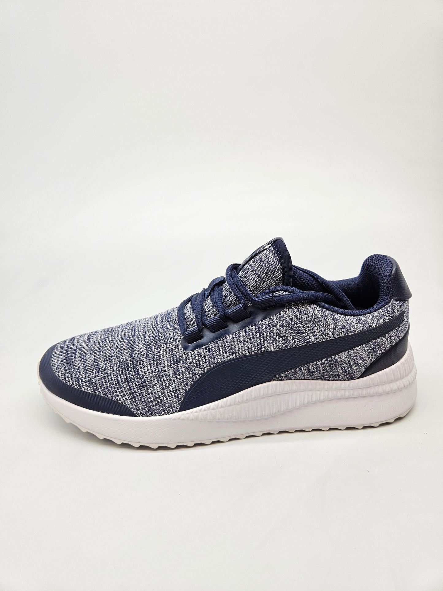 PUMA NOVI ORIGINAL PATIKI BR 39