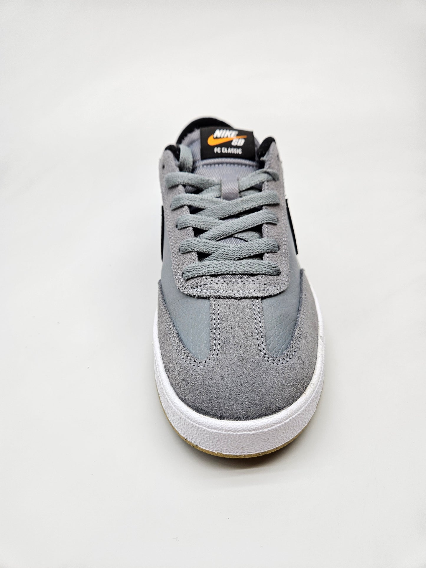 NIKE NOVI ORIGINAL PATIKI BR 40.5