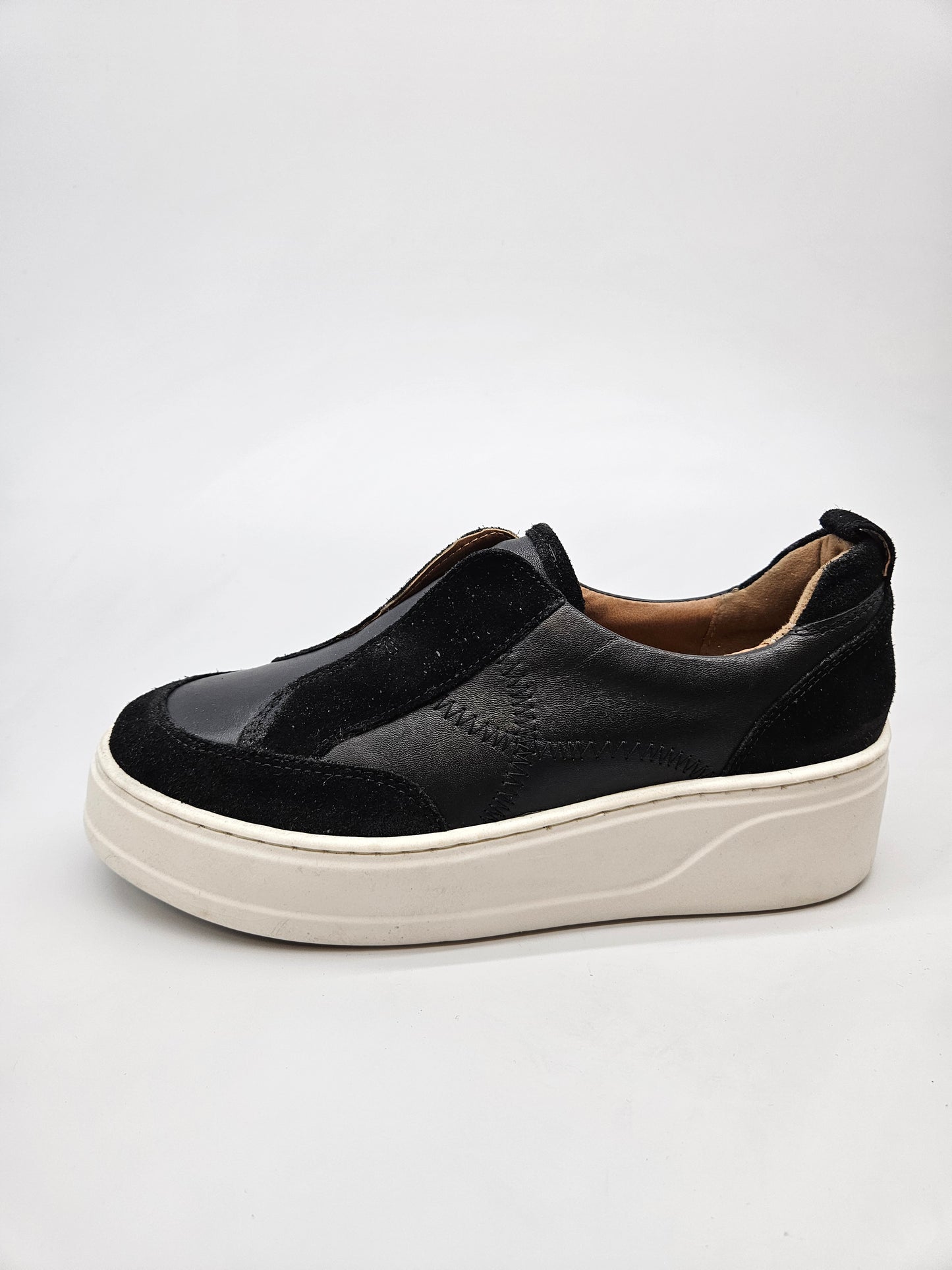 NEXT ORIGINAL KOZNI PATIKI BR 38.5