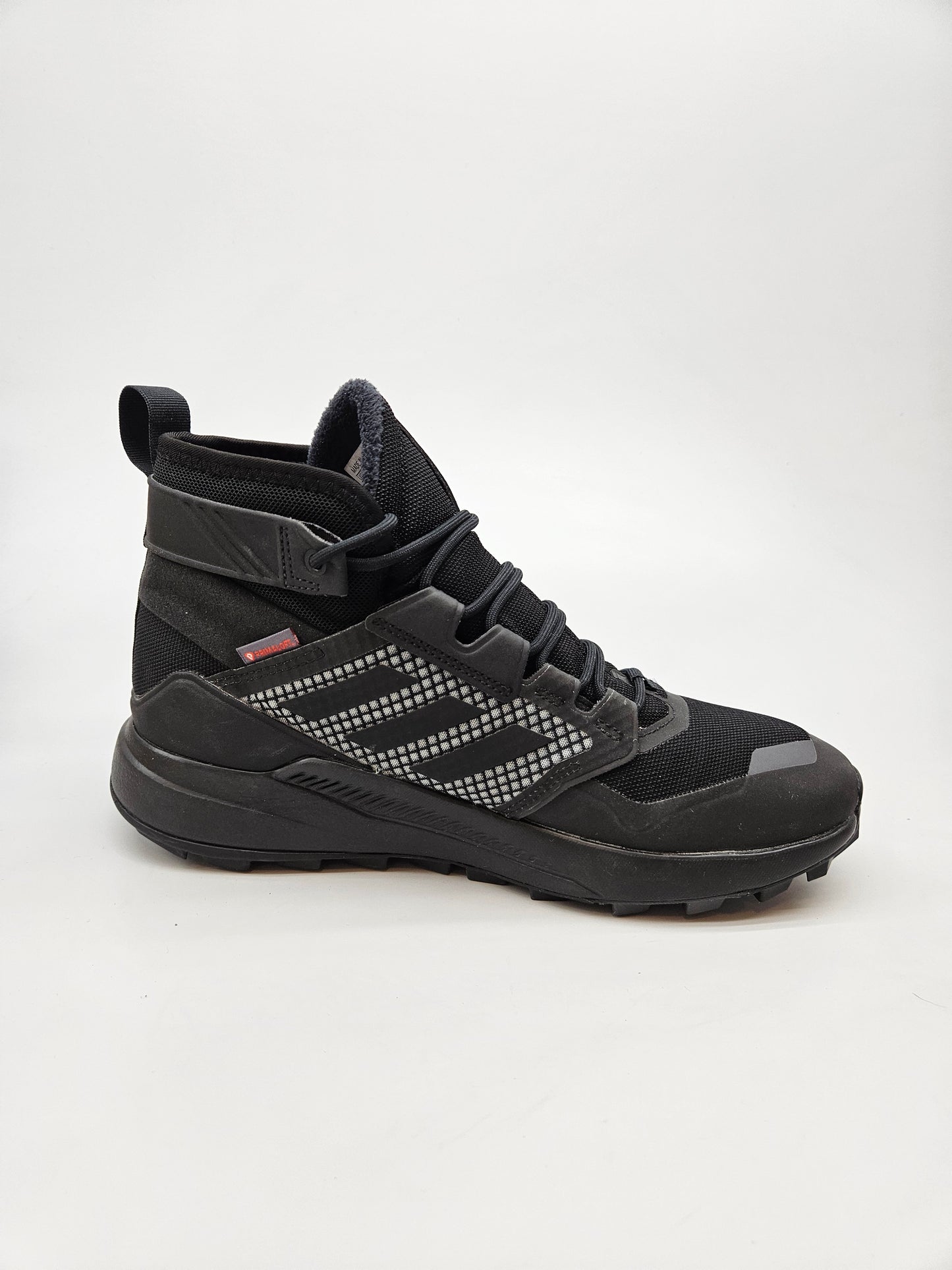 ADIDAS NOVI ORIGINAL PATIKI BR 41