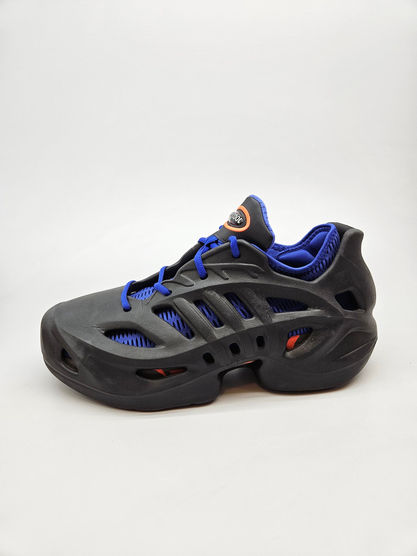 ADIDAS NOVI ORIGINAL PATIKI BR 43