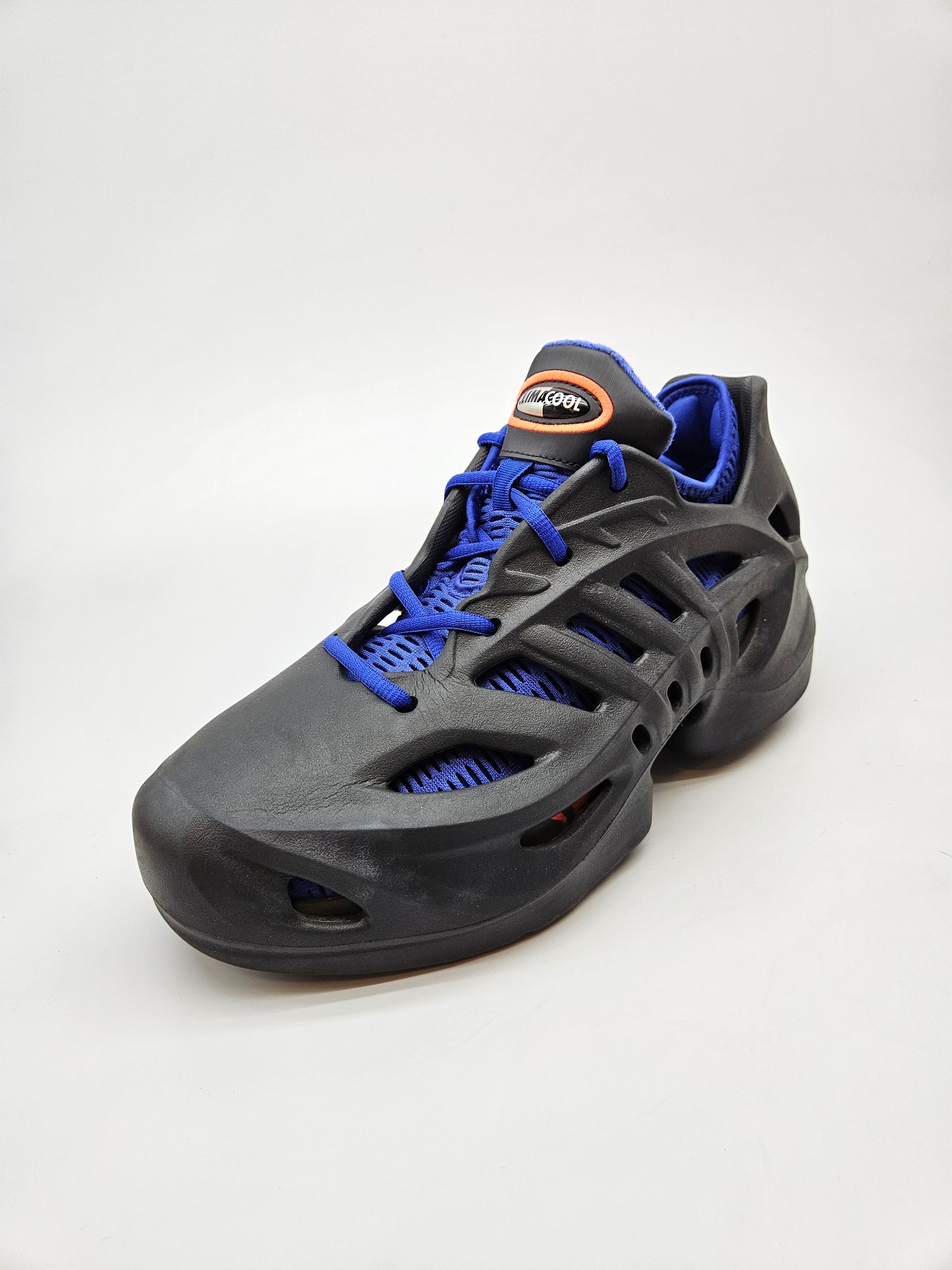 ADIDAS NOVI ORIGINAL PATIKI BR 43