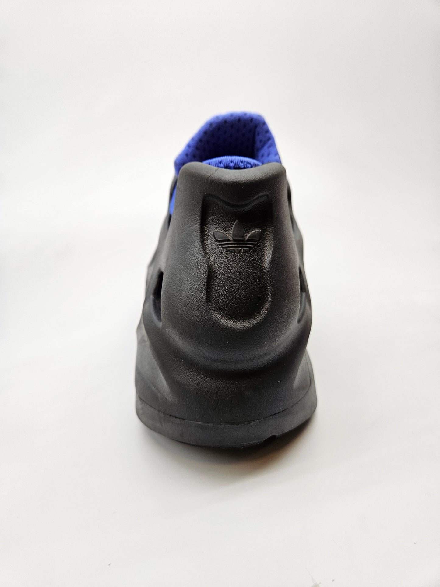 ADIDAS NOVI ORIGINAL PATIKI BR 43