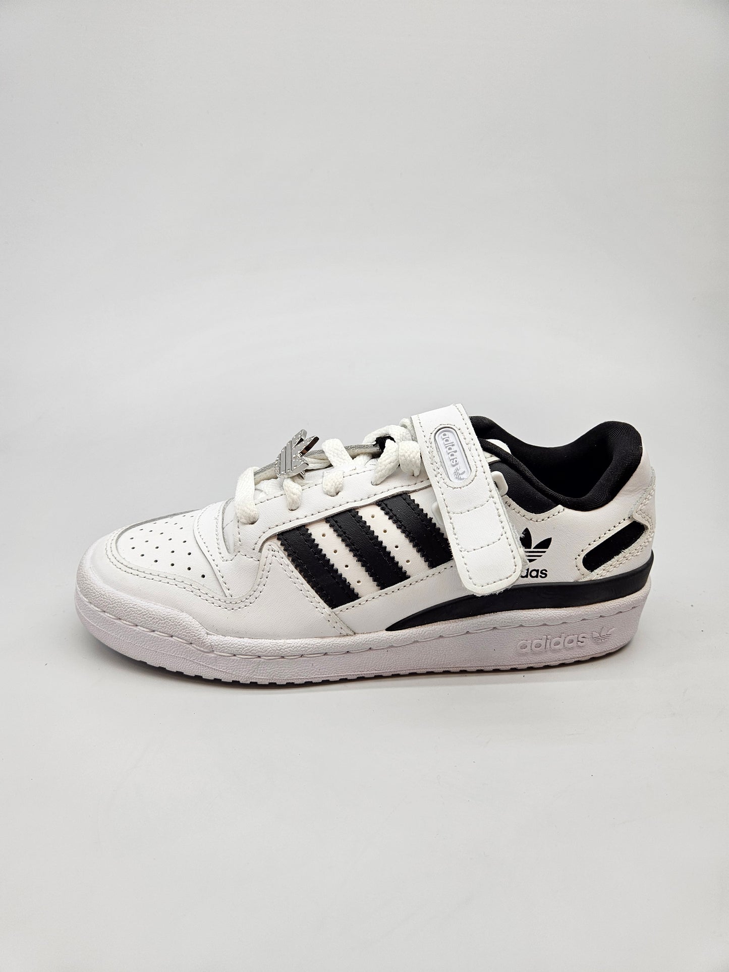 ADIDAS NOVI ORIGINAL PATIKI BR 36.5