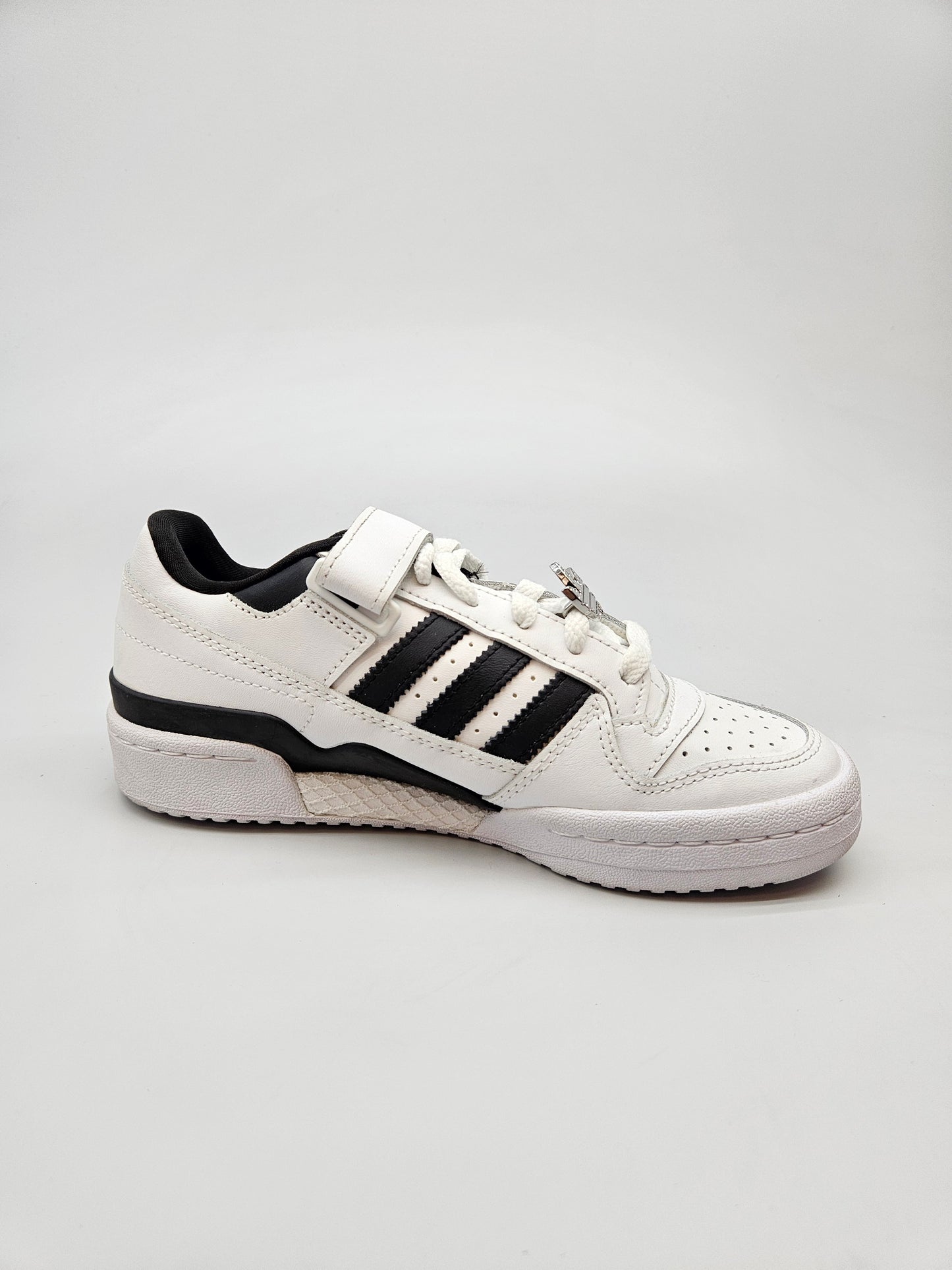 ADIDAS NOVI ORIGINAL PATIKI BR 36.5