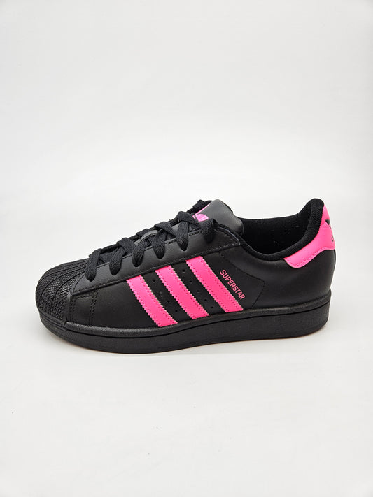 ADIDAS NOVI ORIGINAL PATIKI BR 38.5