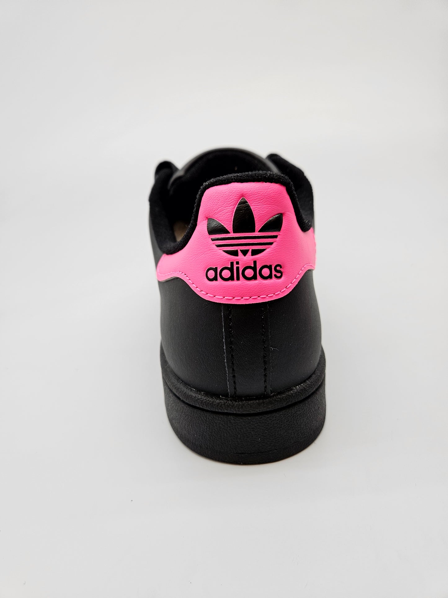 ADIDAS NOVI ORIGINAL PATIKI BR 38.5