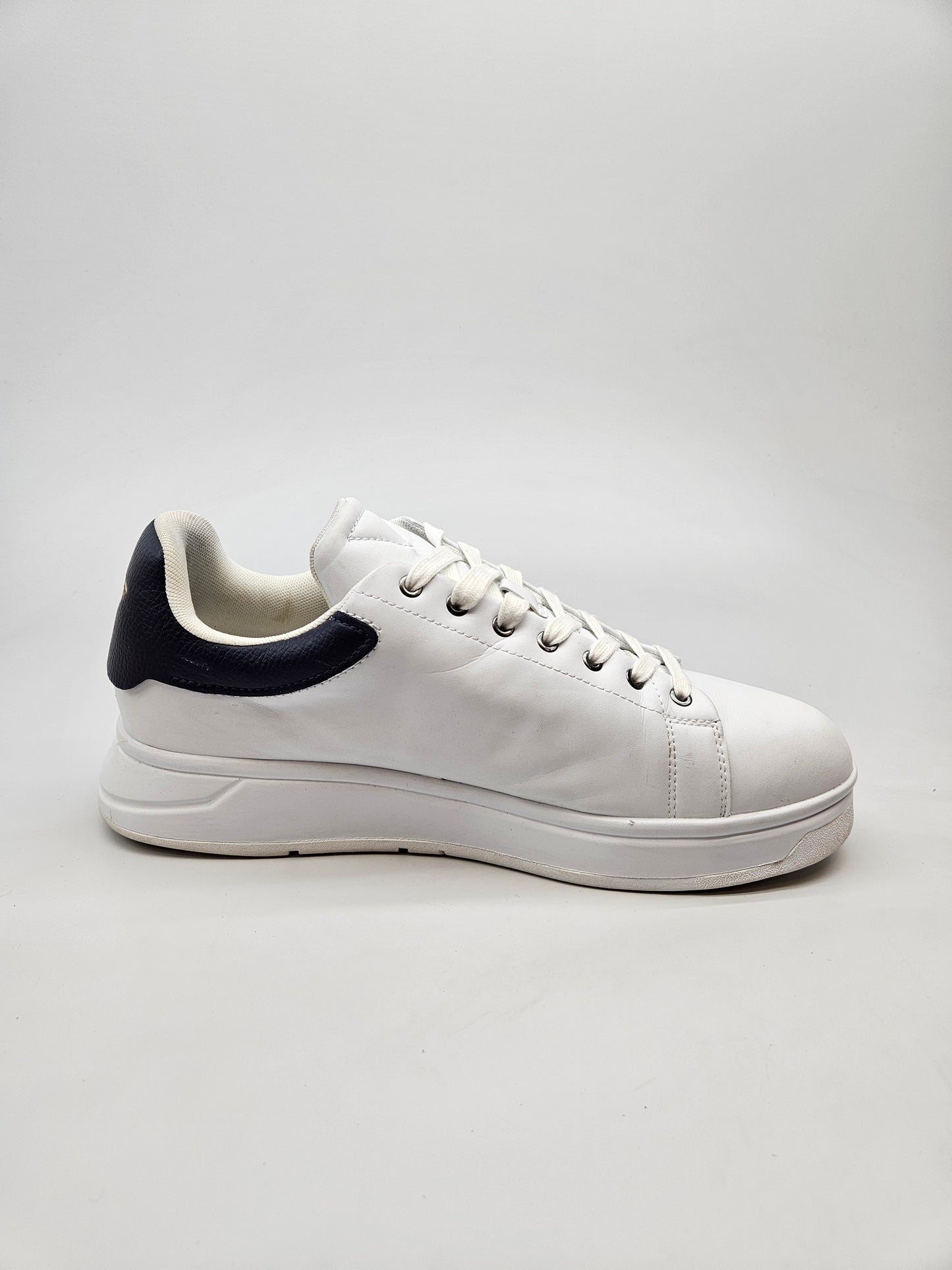 EMPORIO ARMANI ORIGINAL PATIKI BR 44.5