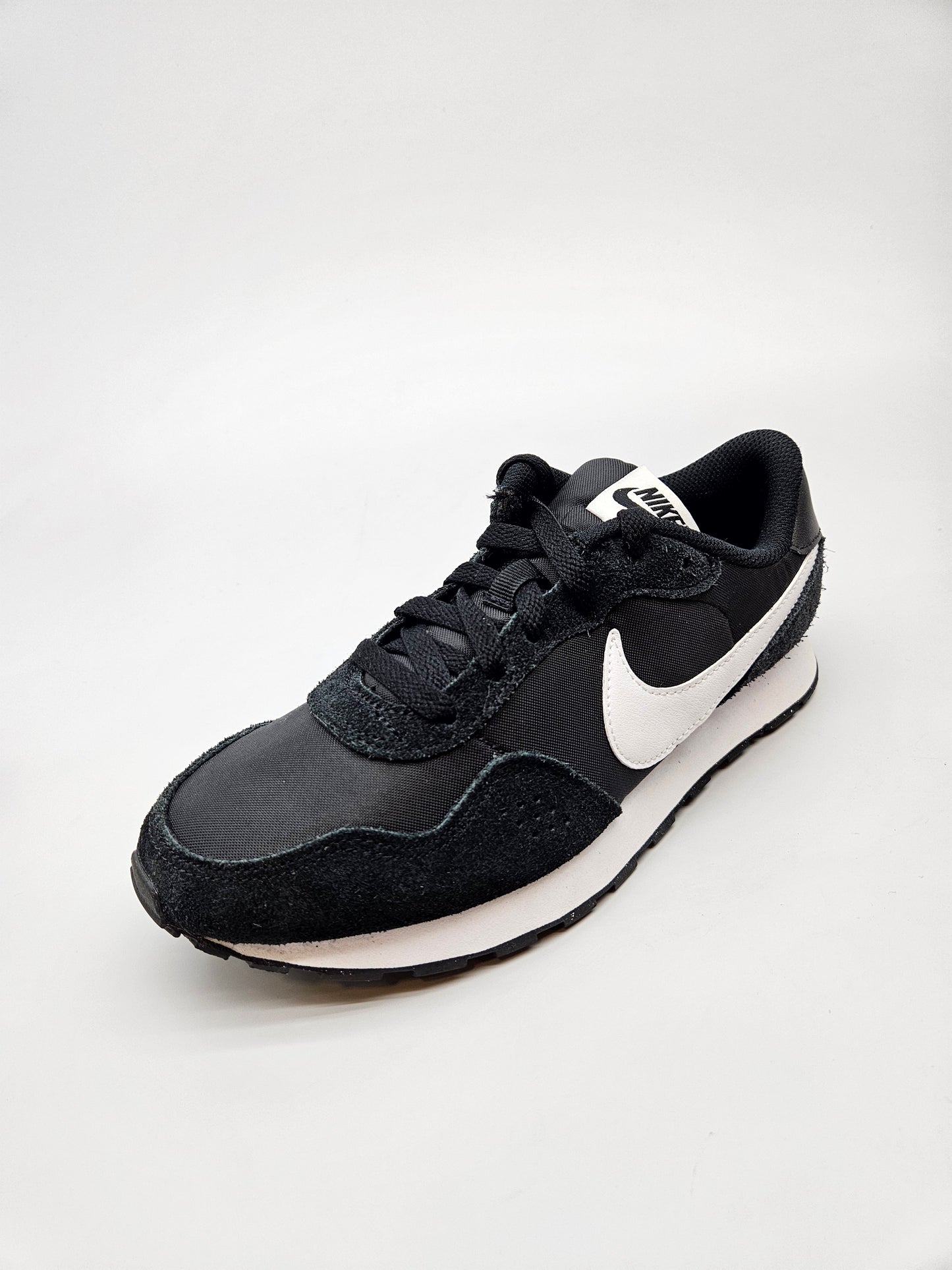 NIKE NOVI ORIGINAL PATIKI BR 38