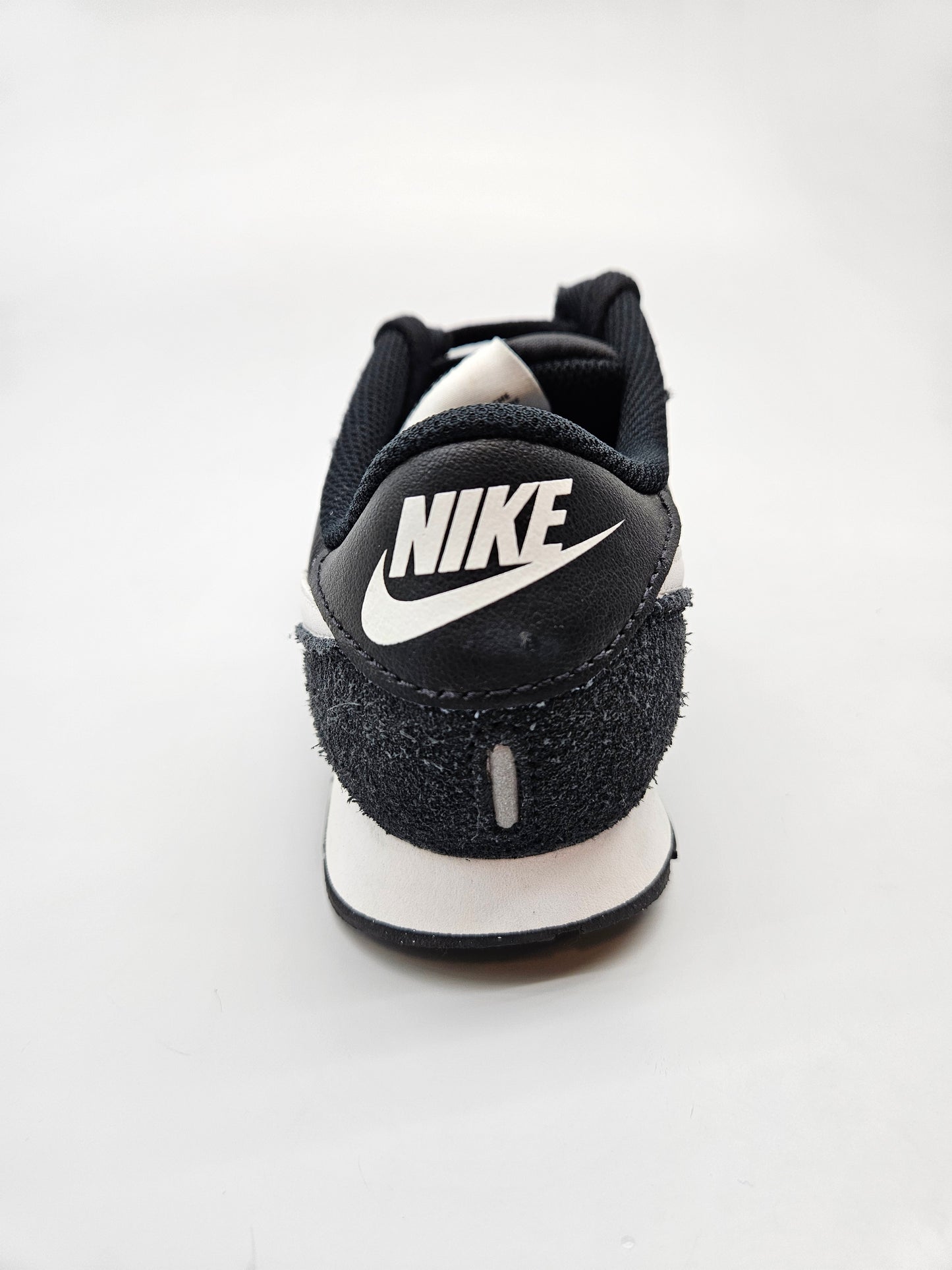 NIKE NOVI ORIGINAL PATIKI BR 38