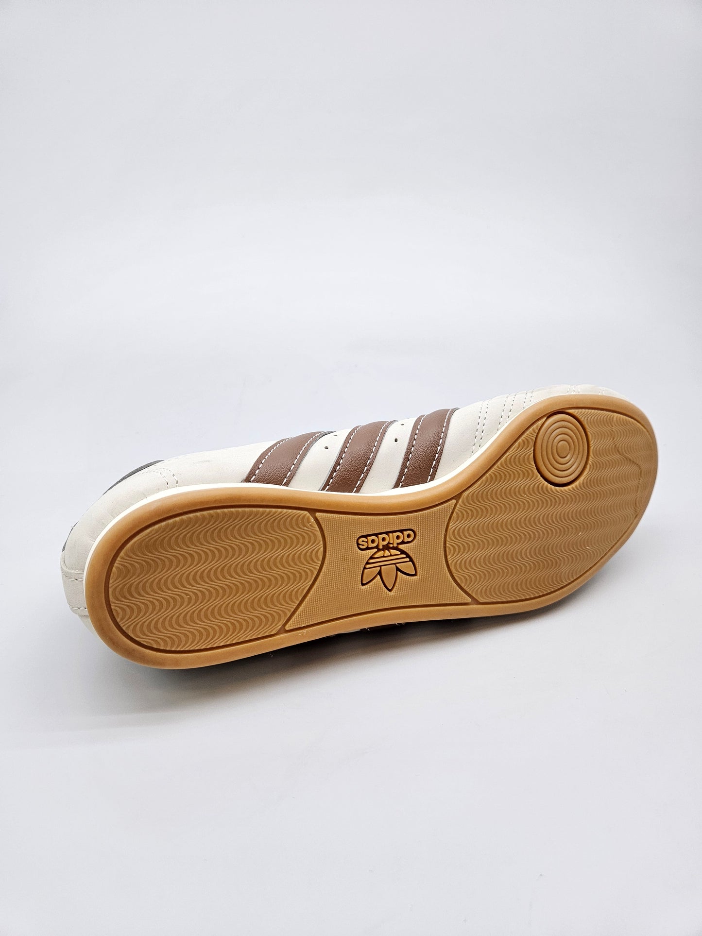 ADIDAS NOVI ORIGINAL PATIKI BR 39