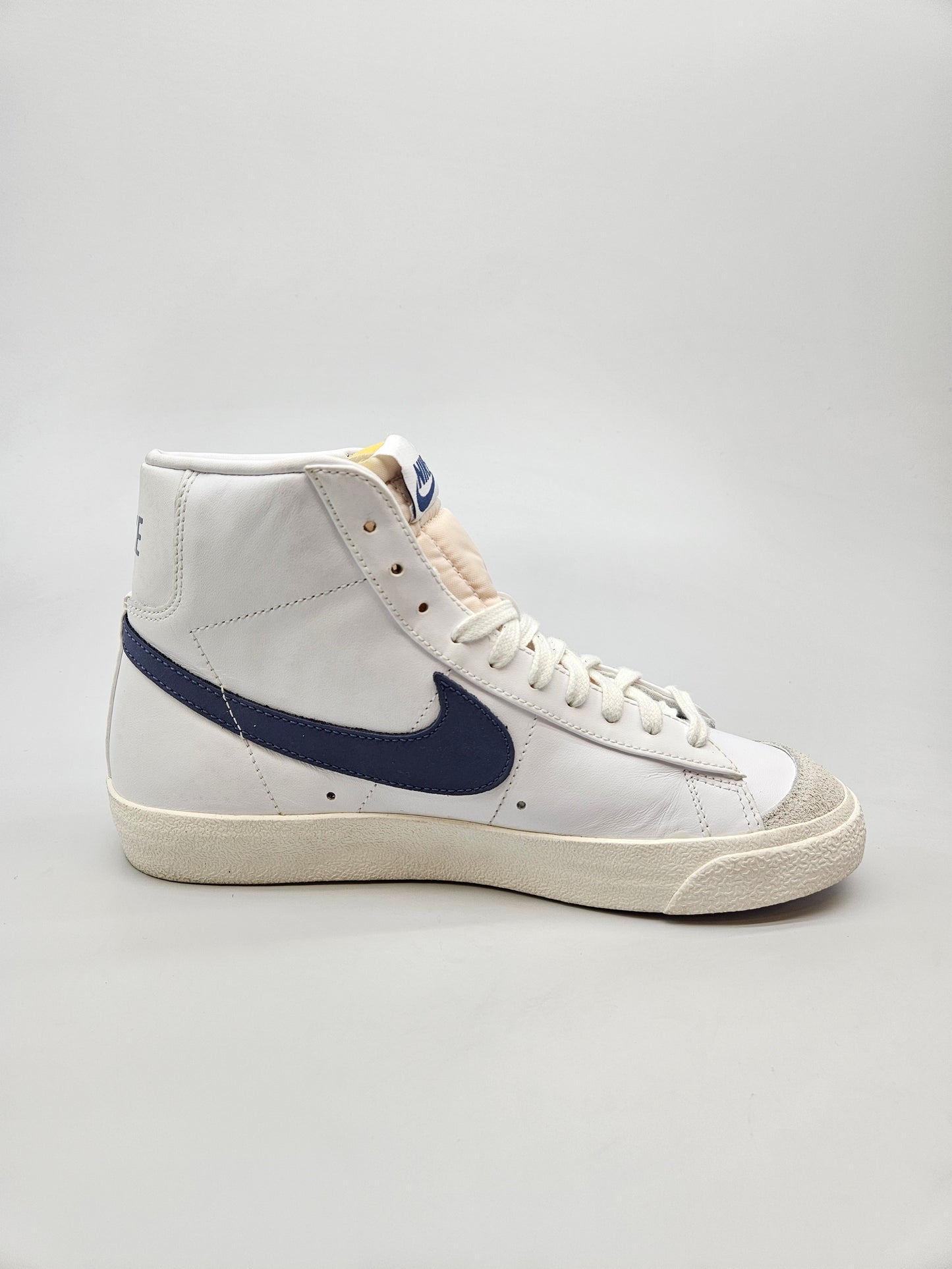 NIKE NOVI ORIGINAL PATIKI BR 40.5