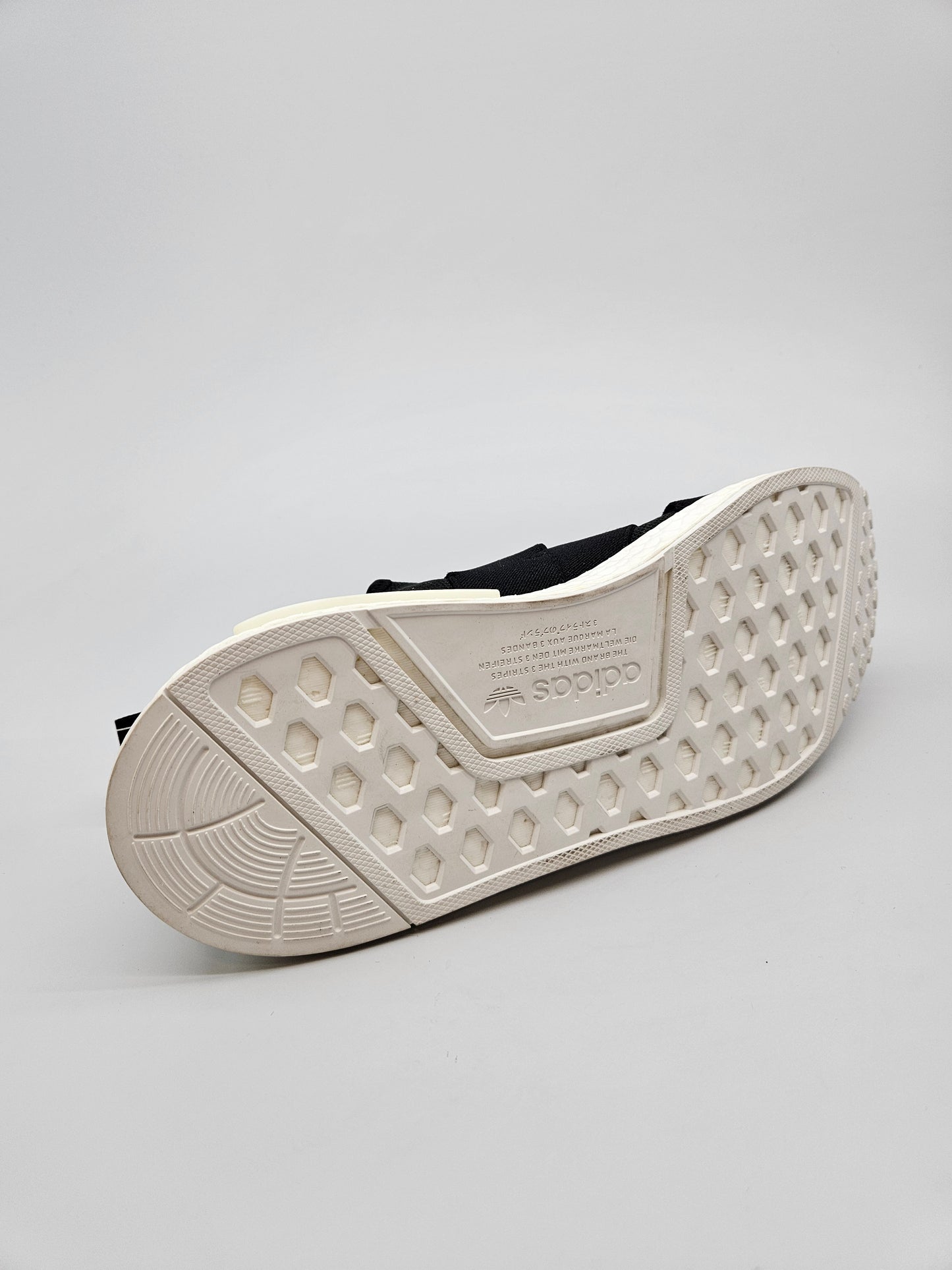 ADIDAS NOVI ORIGINAL PATIKI BR 43