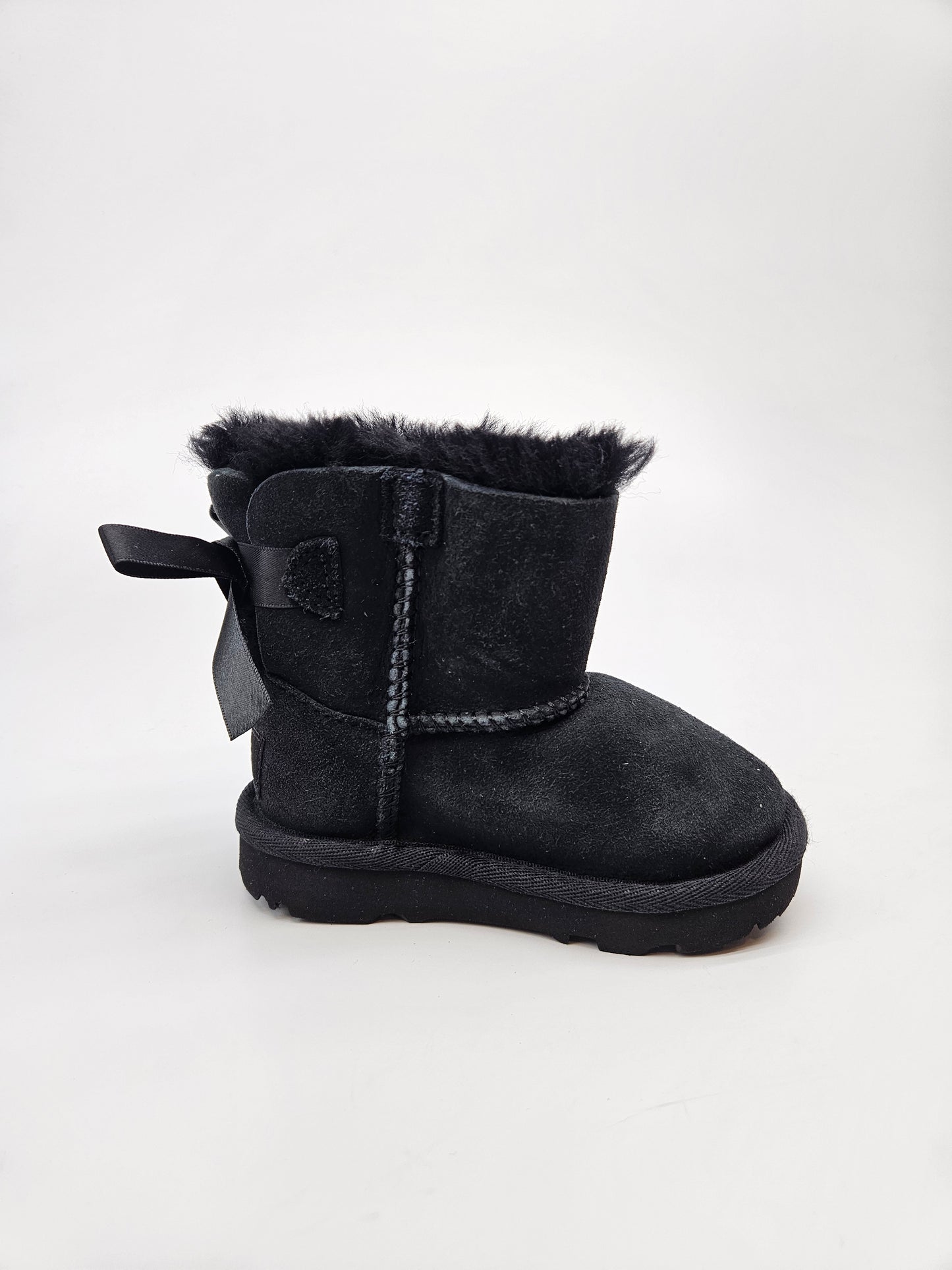 UGG AUSTRALIA ORIGINAL KOZNI CIZMI BR 23