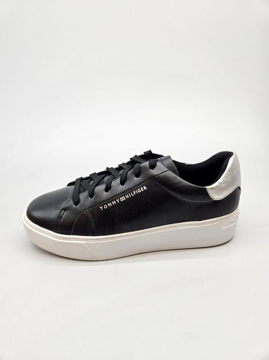 TOMMY HILFIGER ORIGINAL PATIKI BR 38