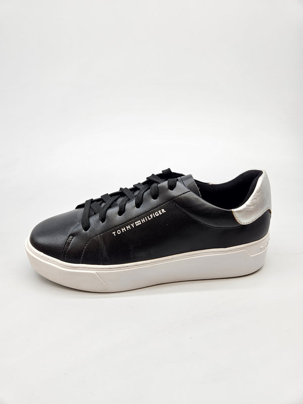 TOMMY HILFIGER ORIGINAL PATIKI BR 38